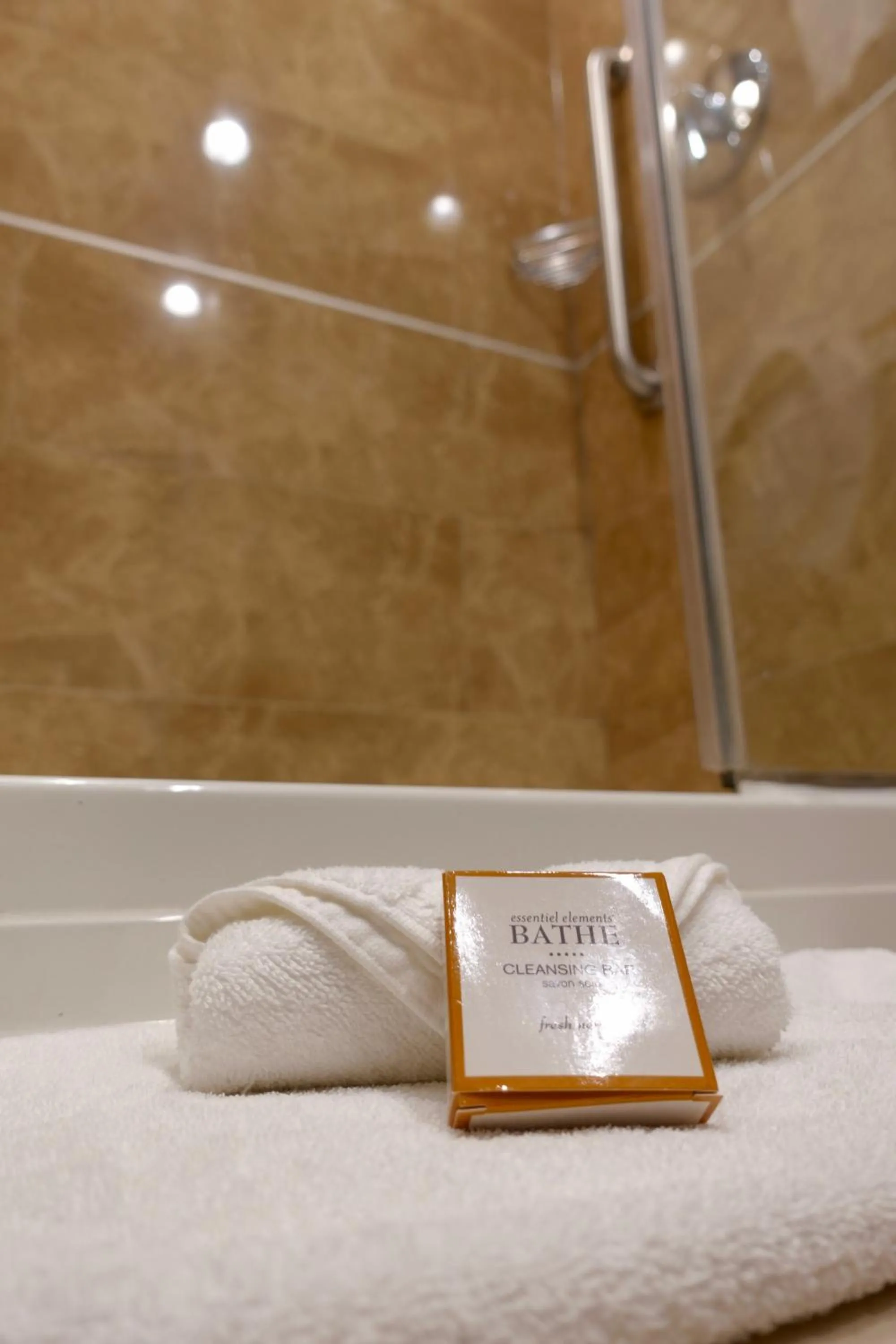 Shower in LIC Manhattan View Hotel