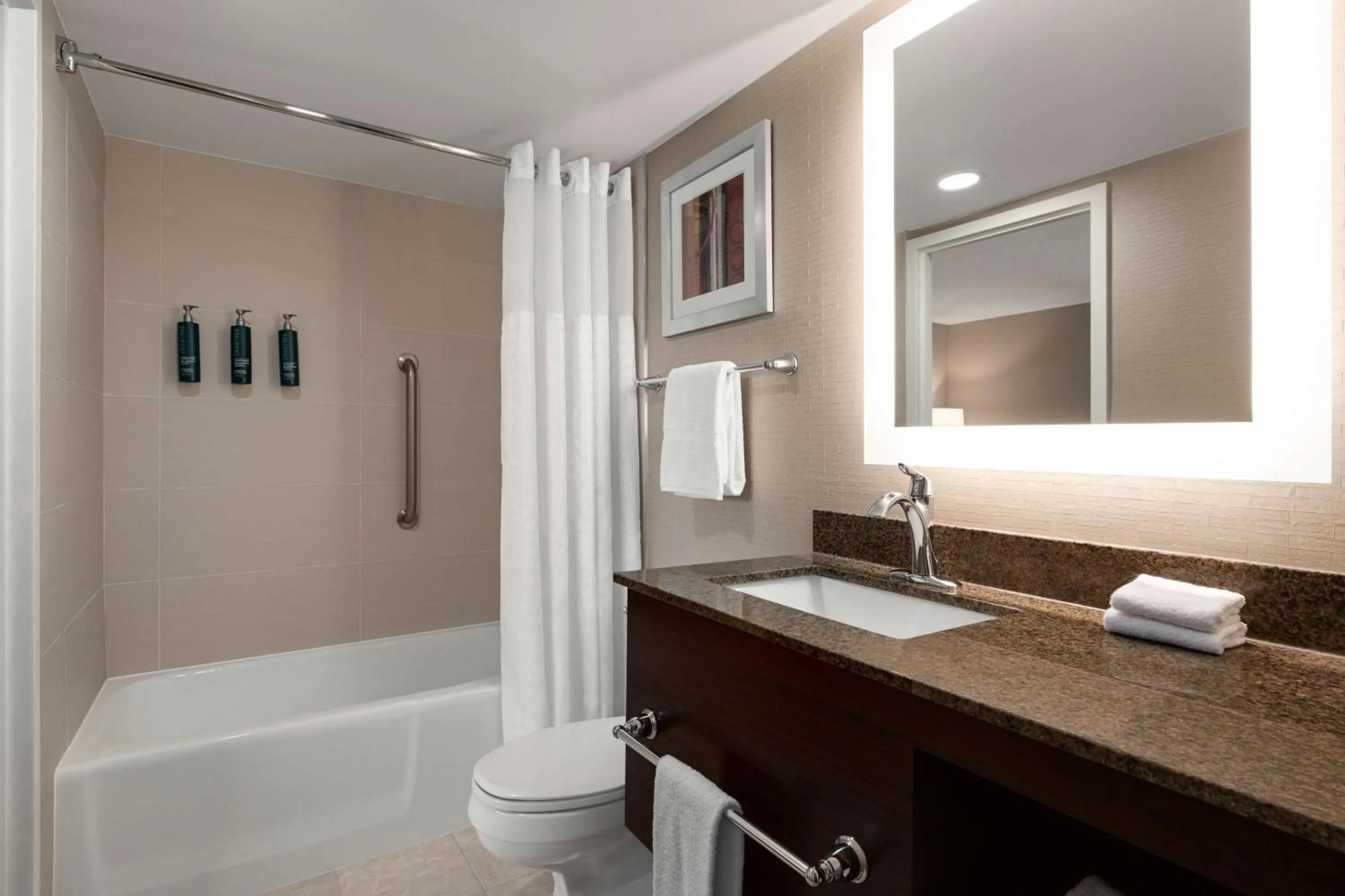 Bathroom in DoubleTree by Hilton New York-LaGuardia