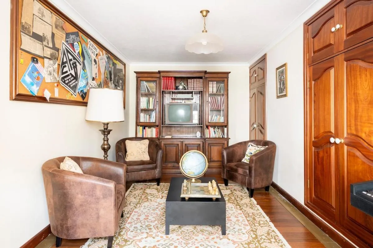 Library in Casa das Origens