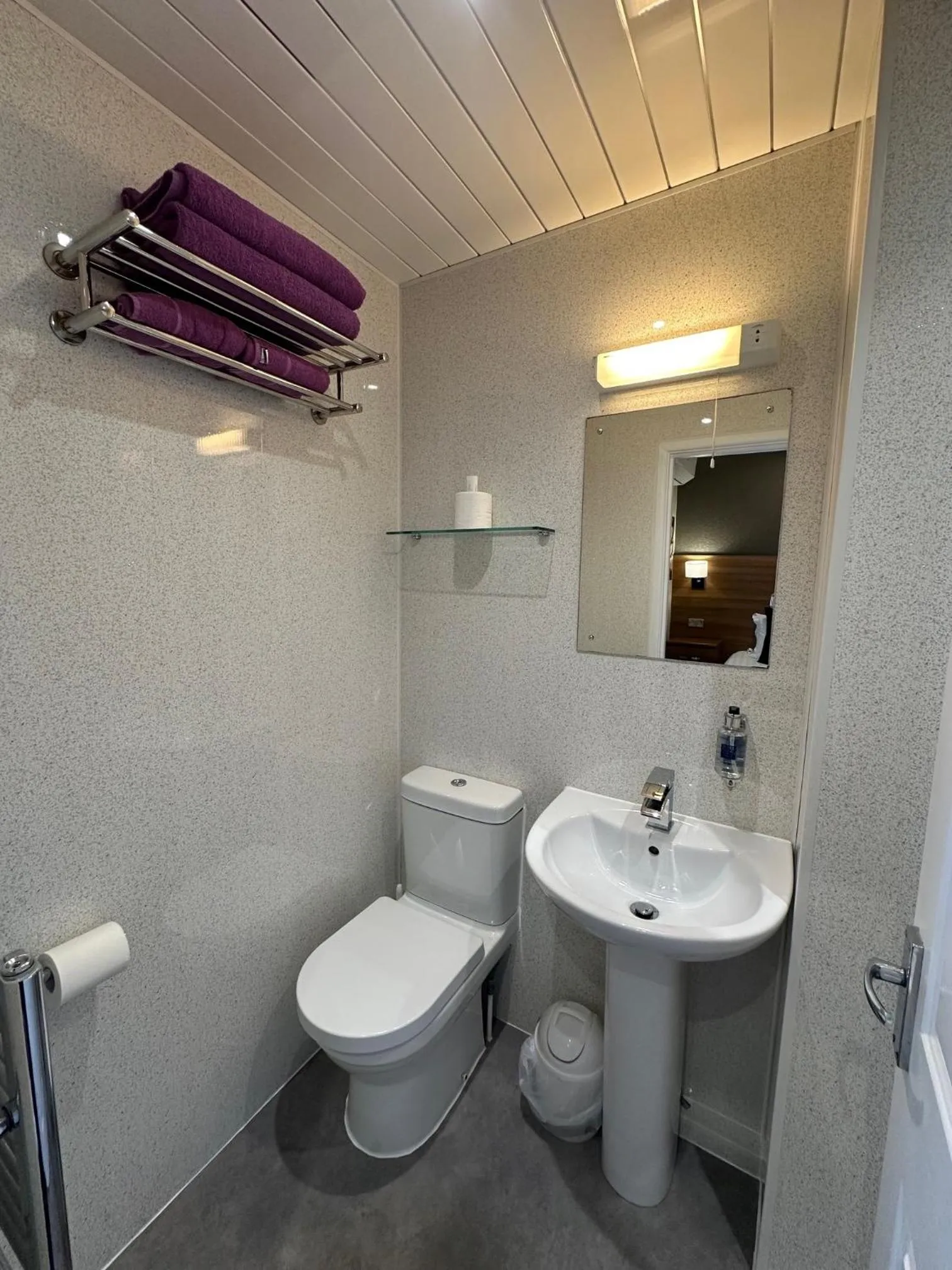 Bathroom in The Chocolate Box Guest House