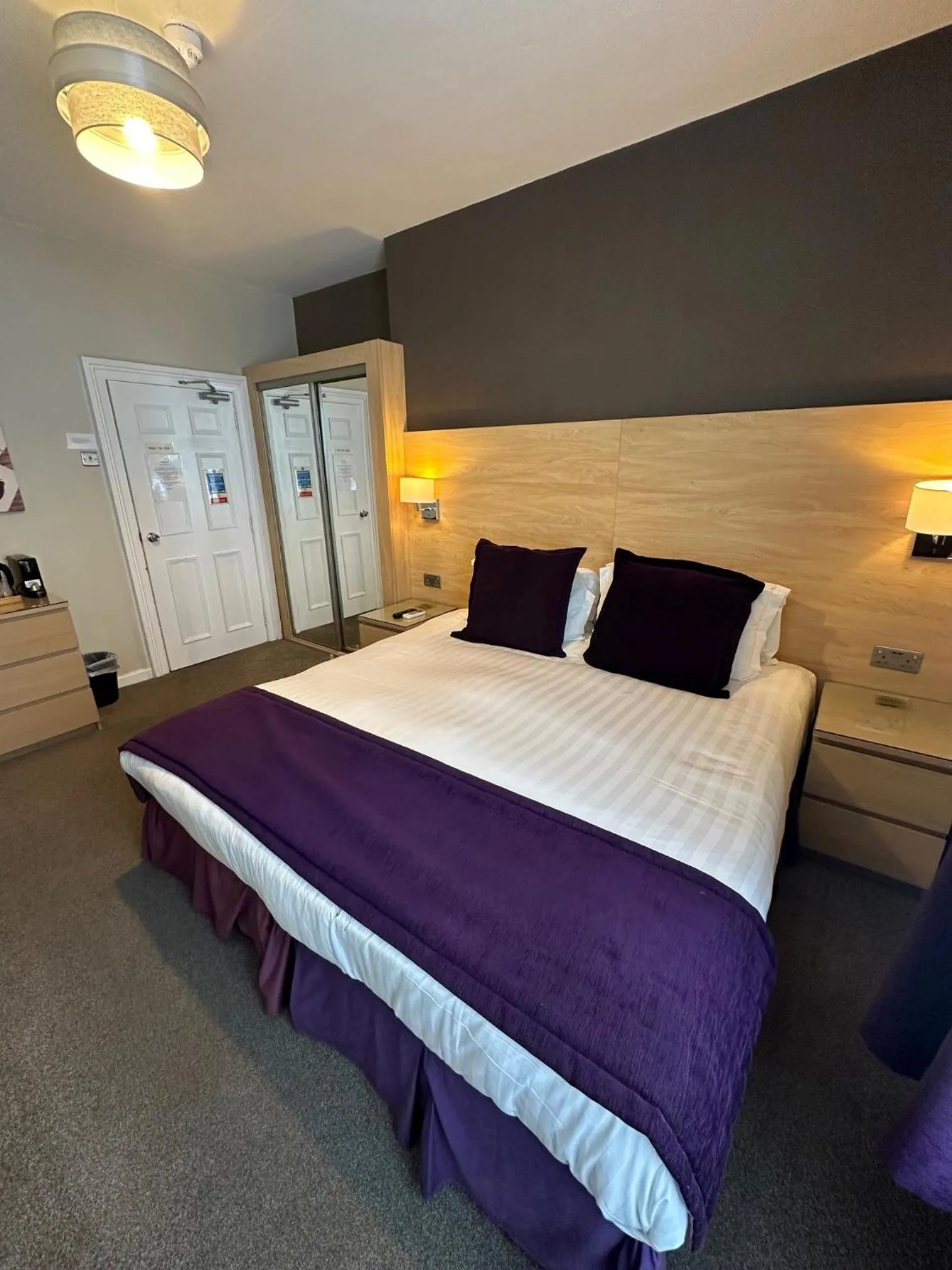 Bedroom, Bed in The Chocolate Box Guest House