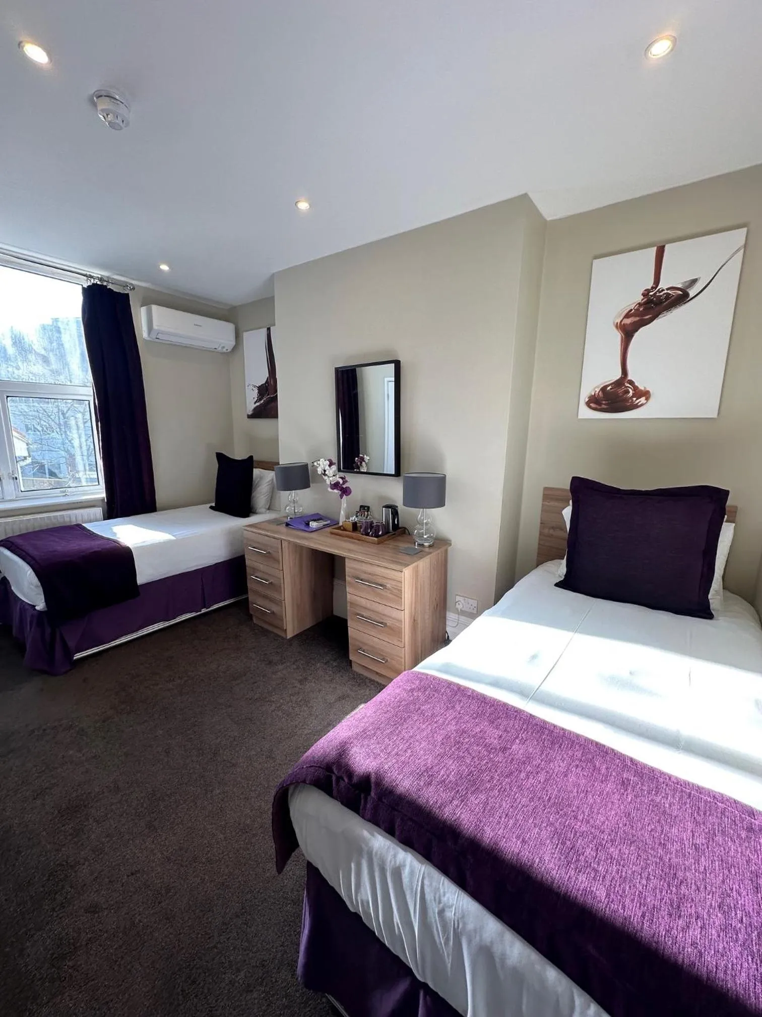 Bedroom, Bed in The Chocolate Box Guest House