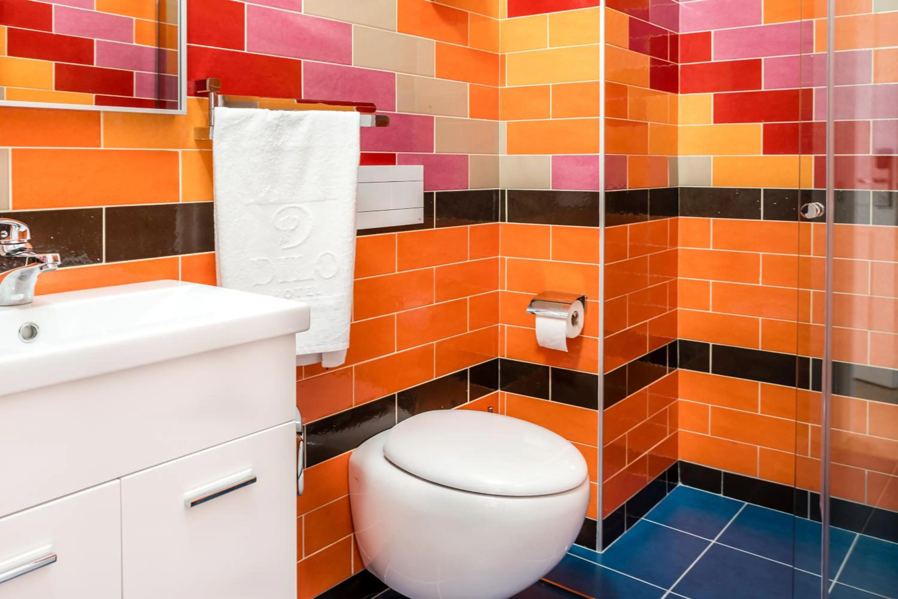 Bathroom in KEIT Hotel