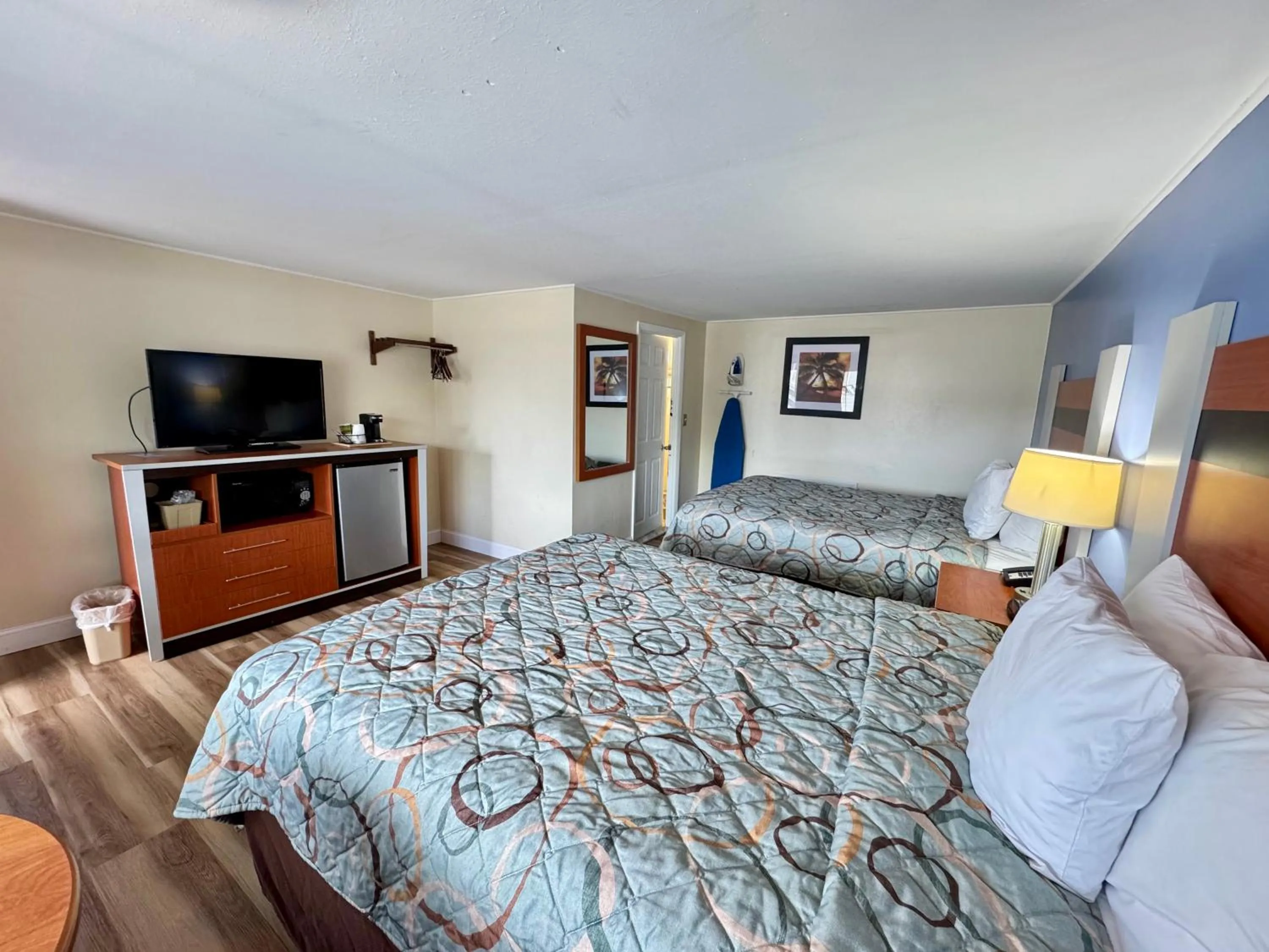 Bed in Days Inn by Wyndham - Cape Cod