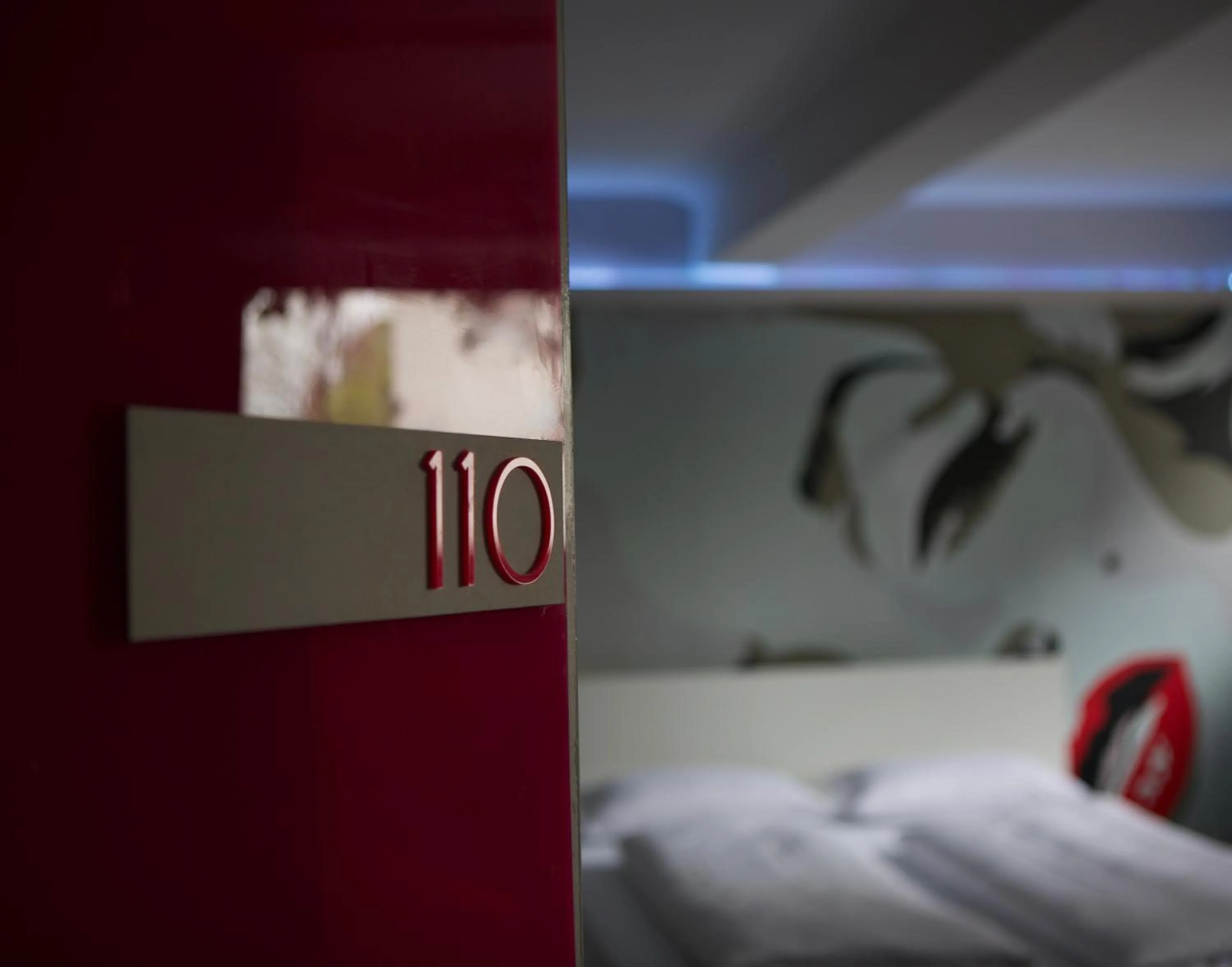 Photo of the whole room in CitySurfer44