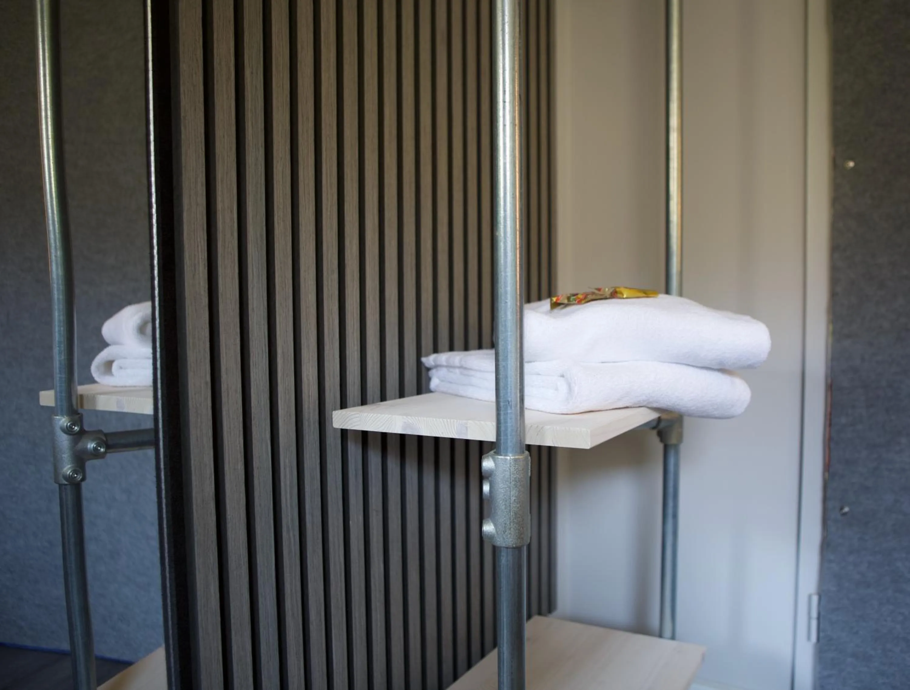 towels in CitySurfer44