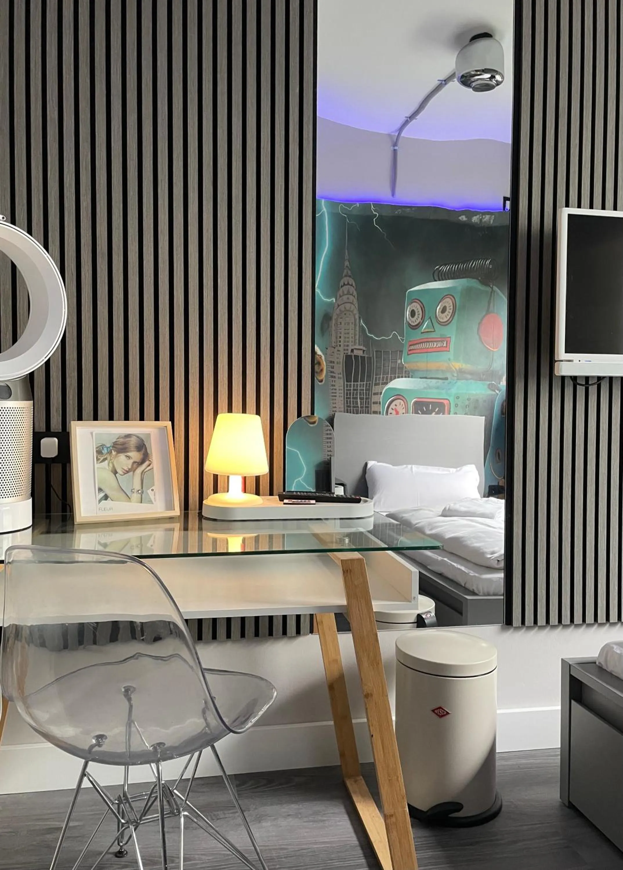 Bedroom in CitySurfer44