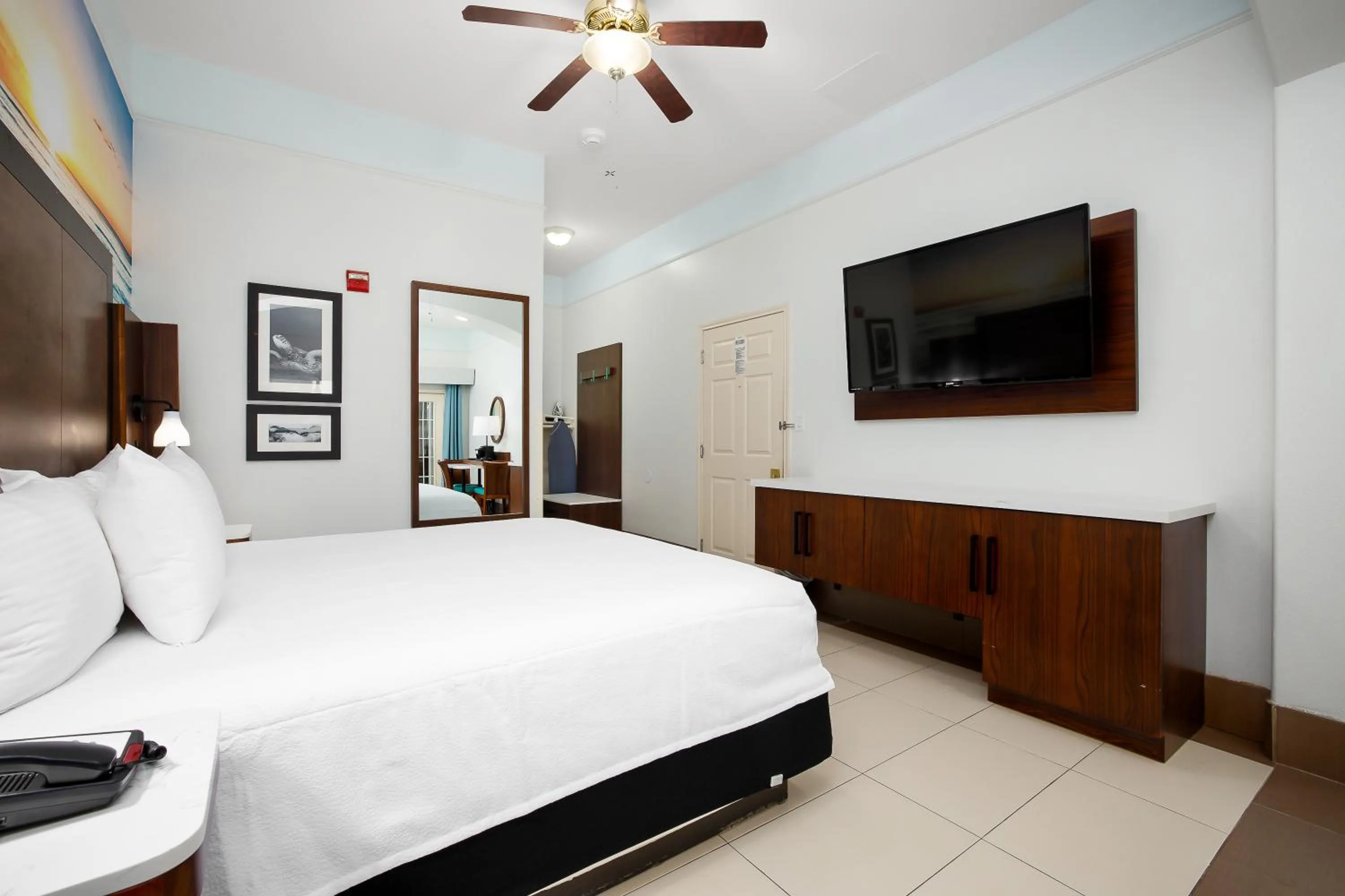 Bedroom, Bed in Sand Rose Beach Resort