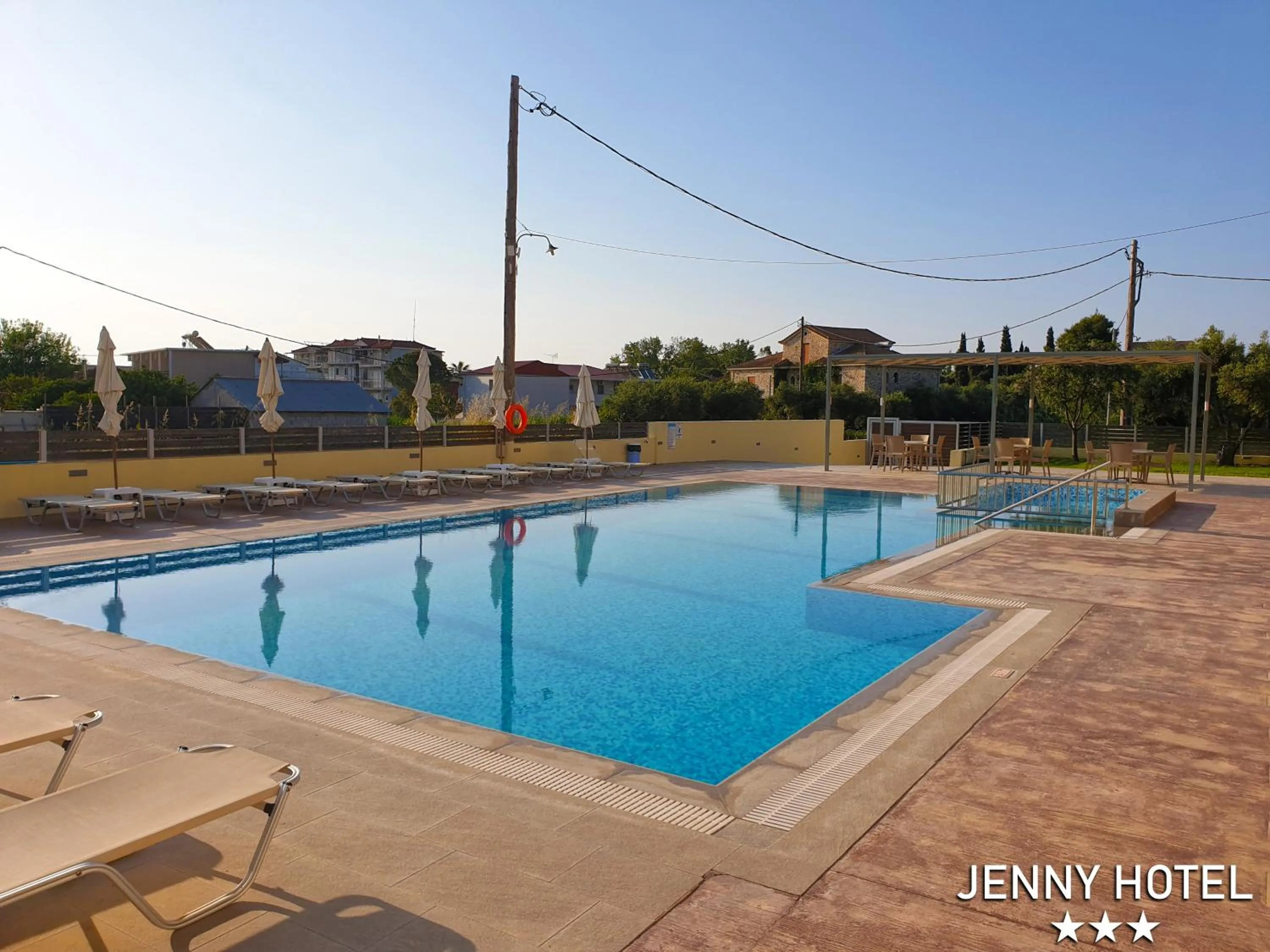 Pool view in Jenny Hotel
