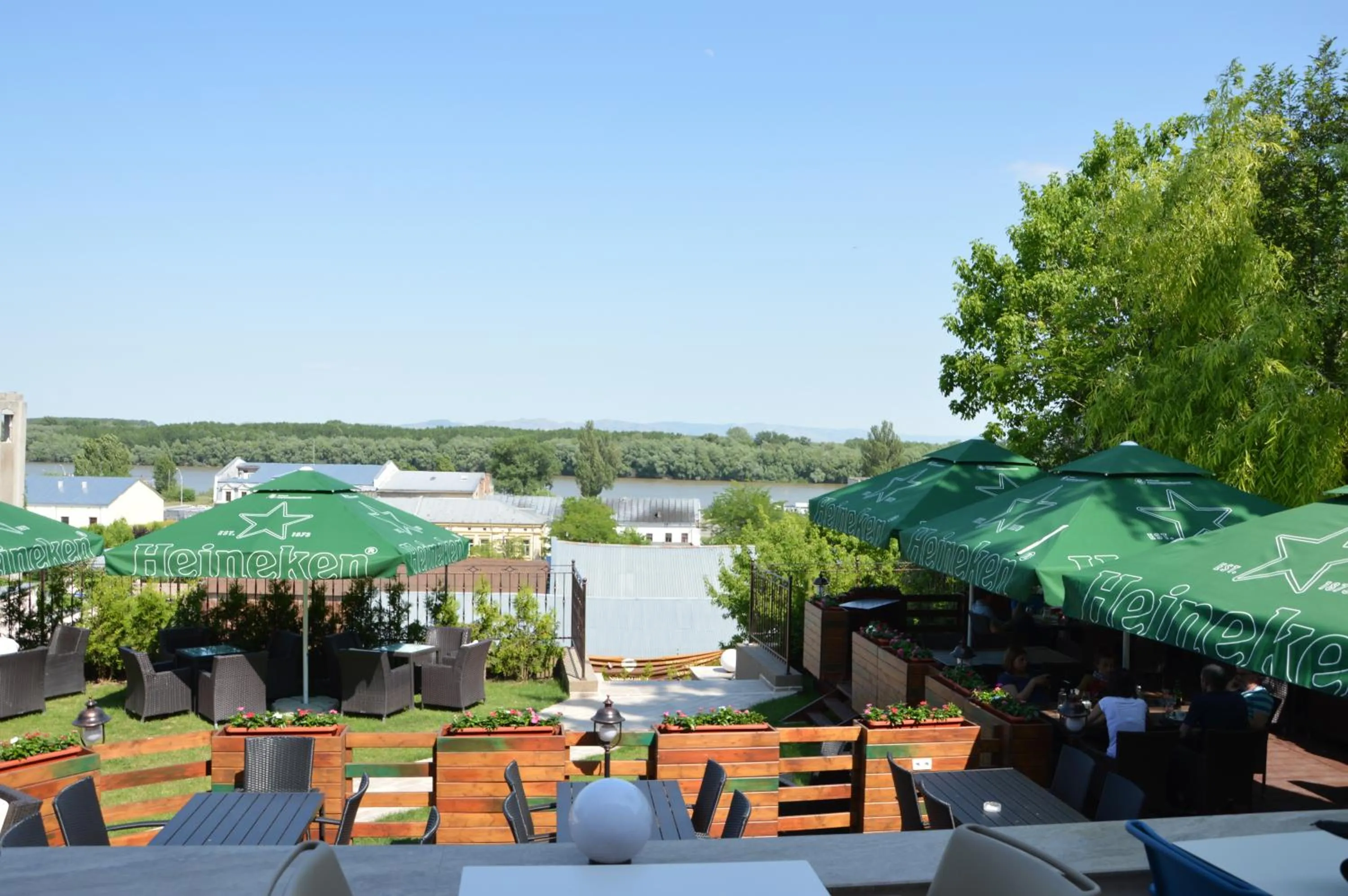 Restaurant/places to eat in Hotel Saint Germain