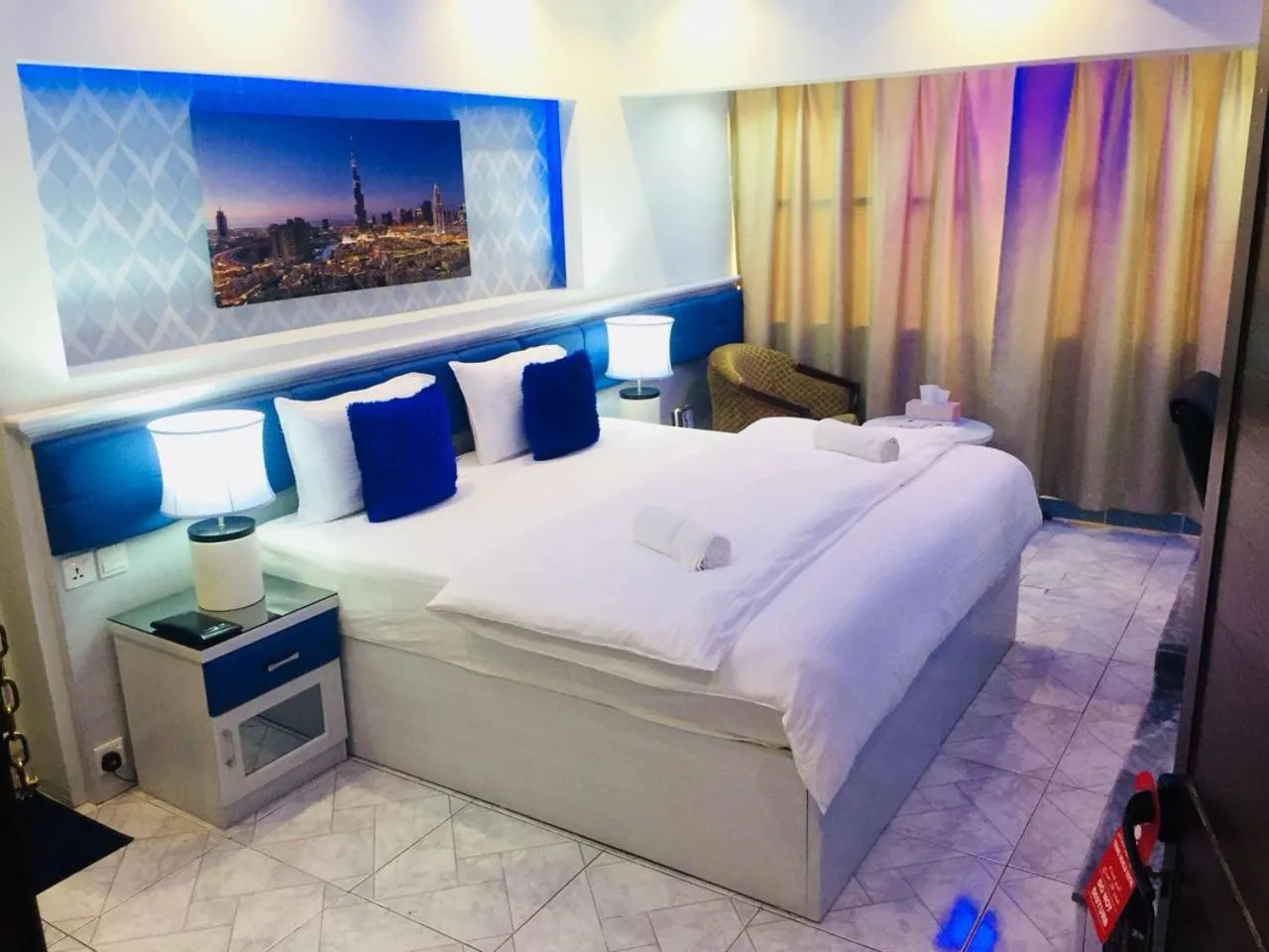 Bedroom, Bed in Trans World Hotel