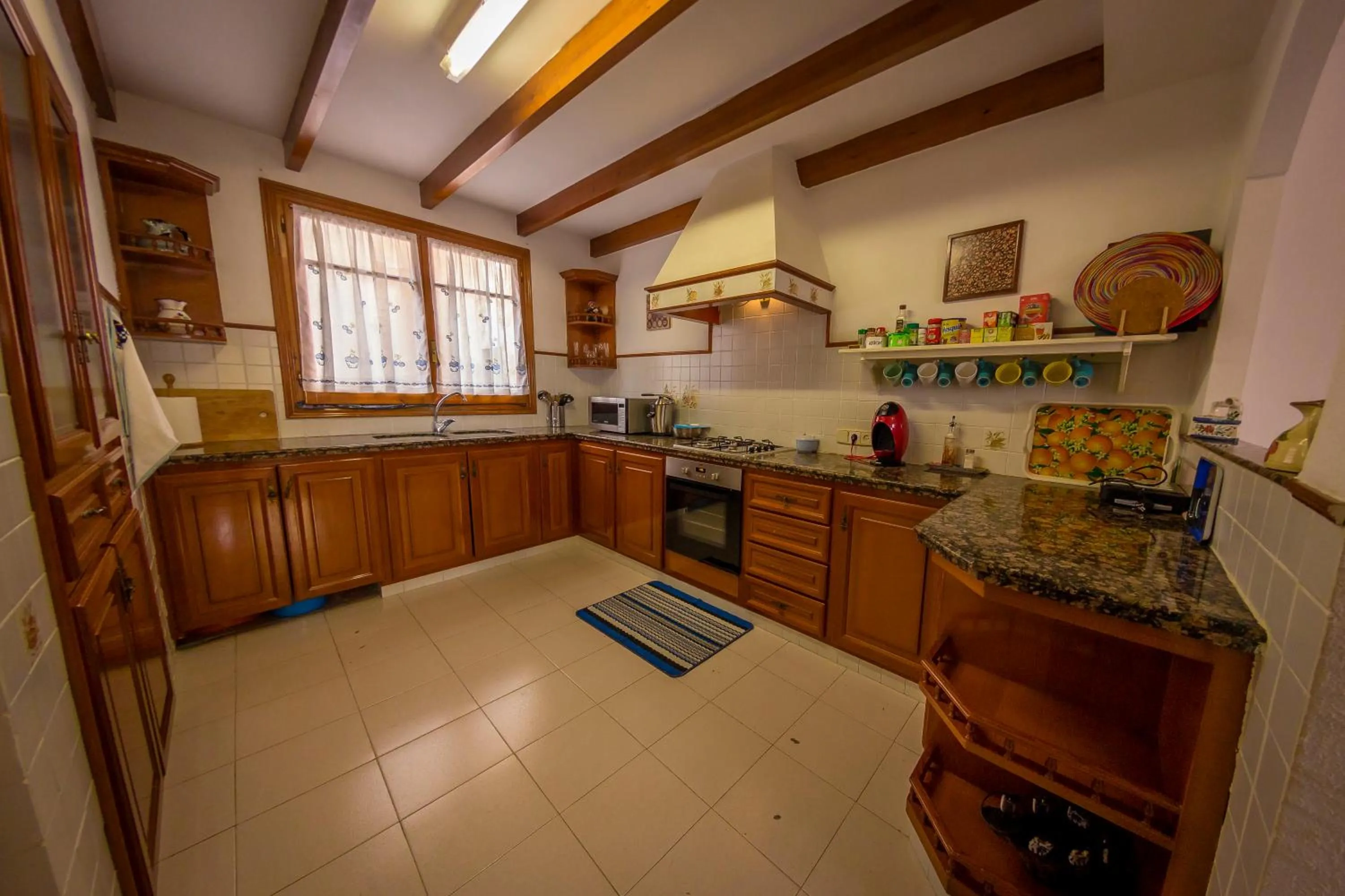 Communal kitchen in Casa Camino al Castillo