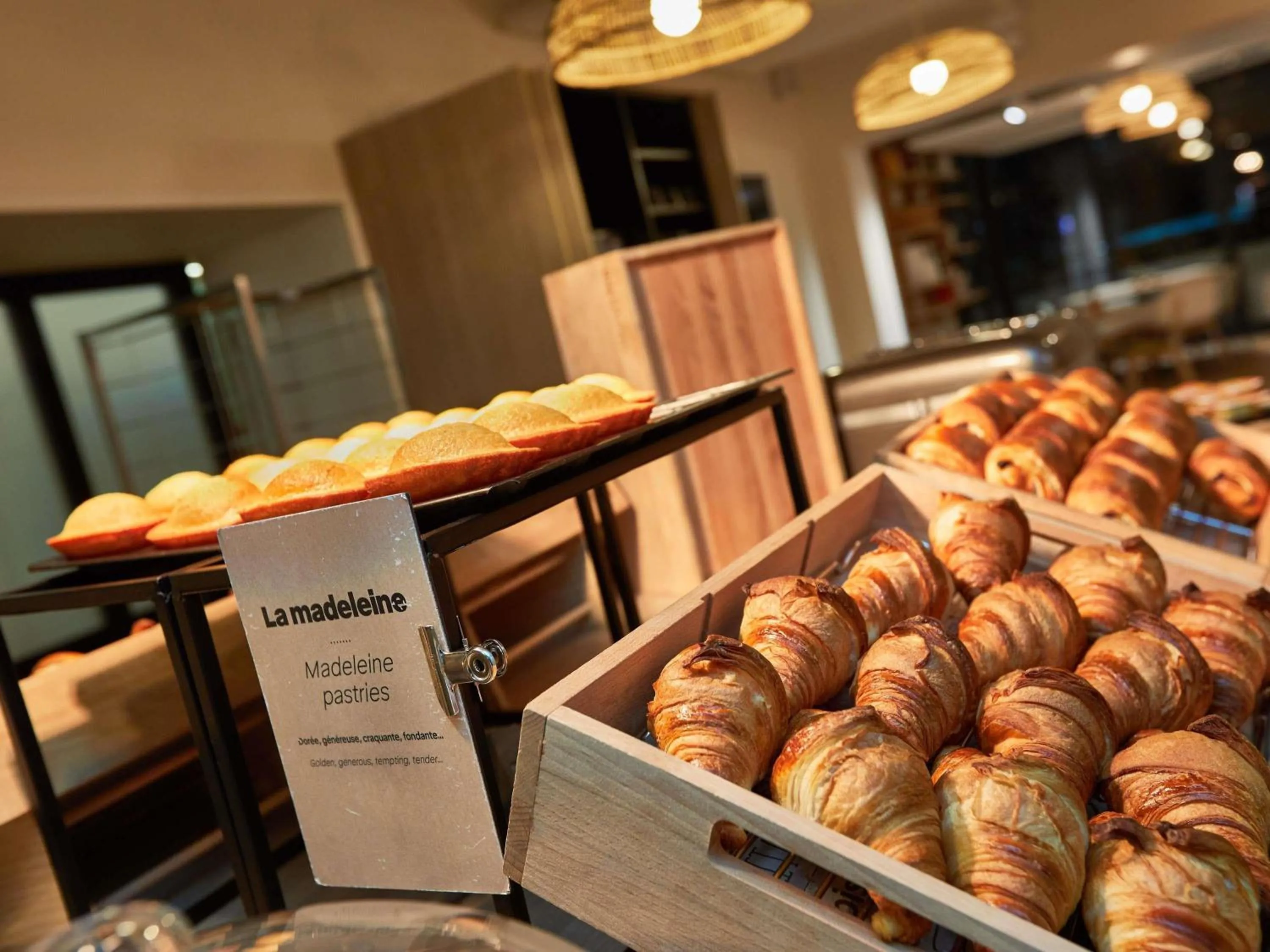 Breakfast in ibis La Roche Sur Yon Vendespace