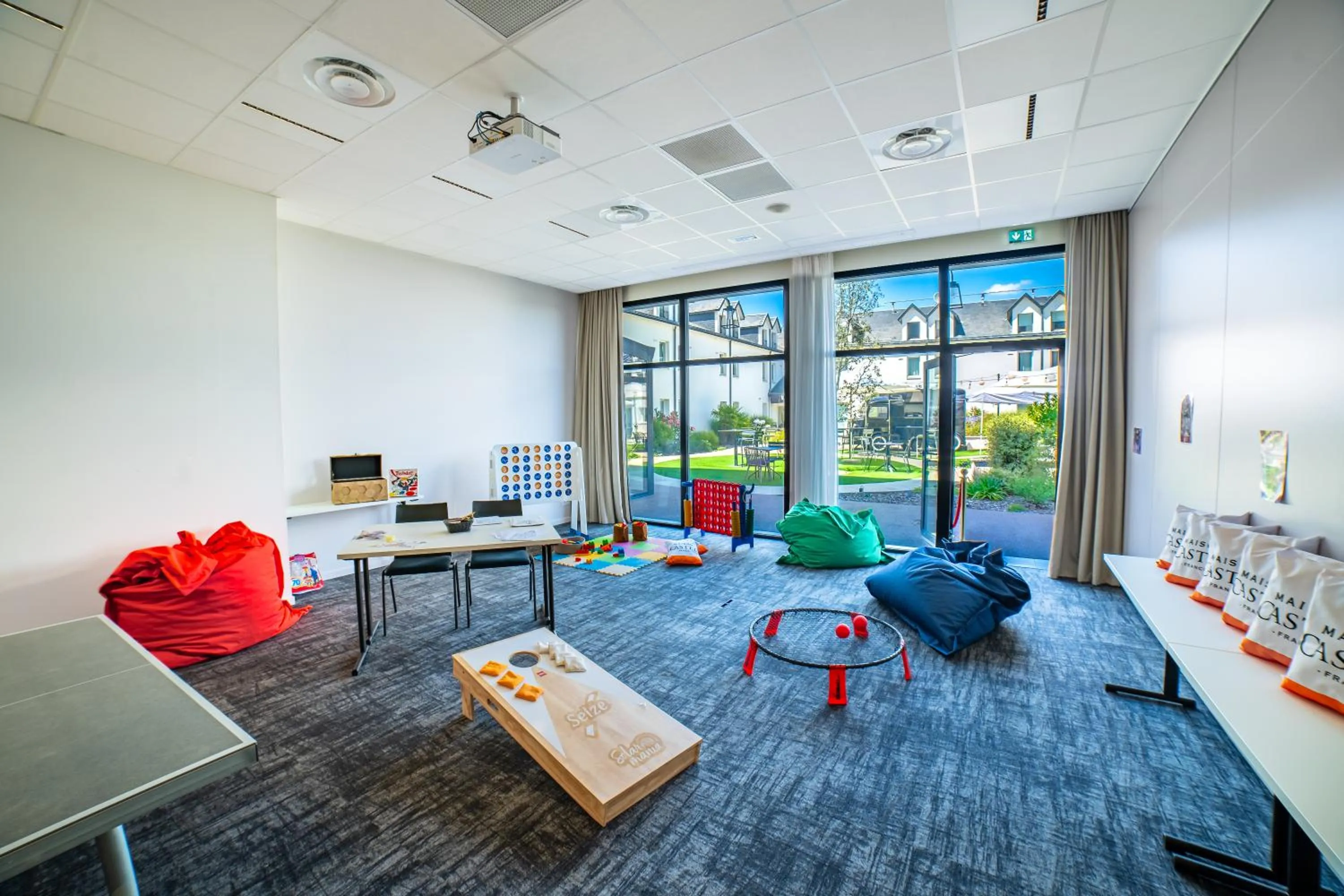 Game Room in ibis La Roche Sur Yon Vendespace