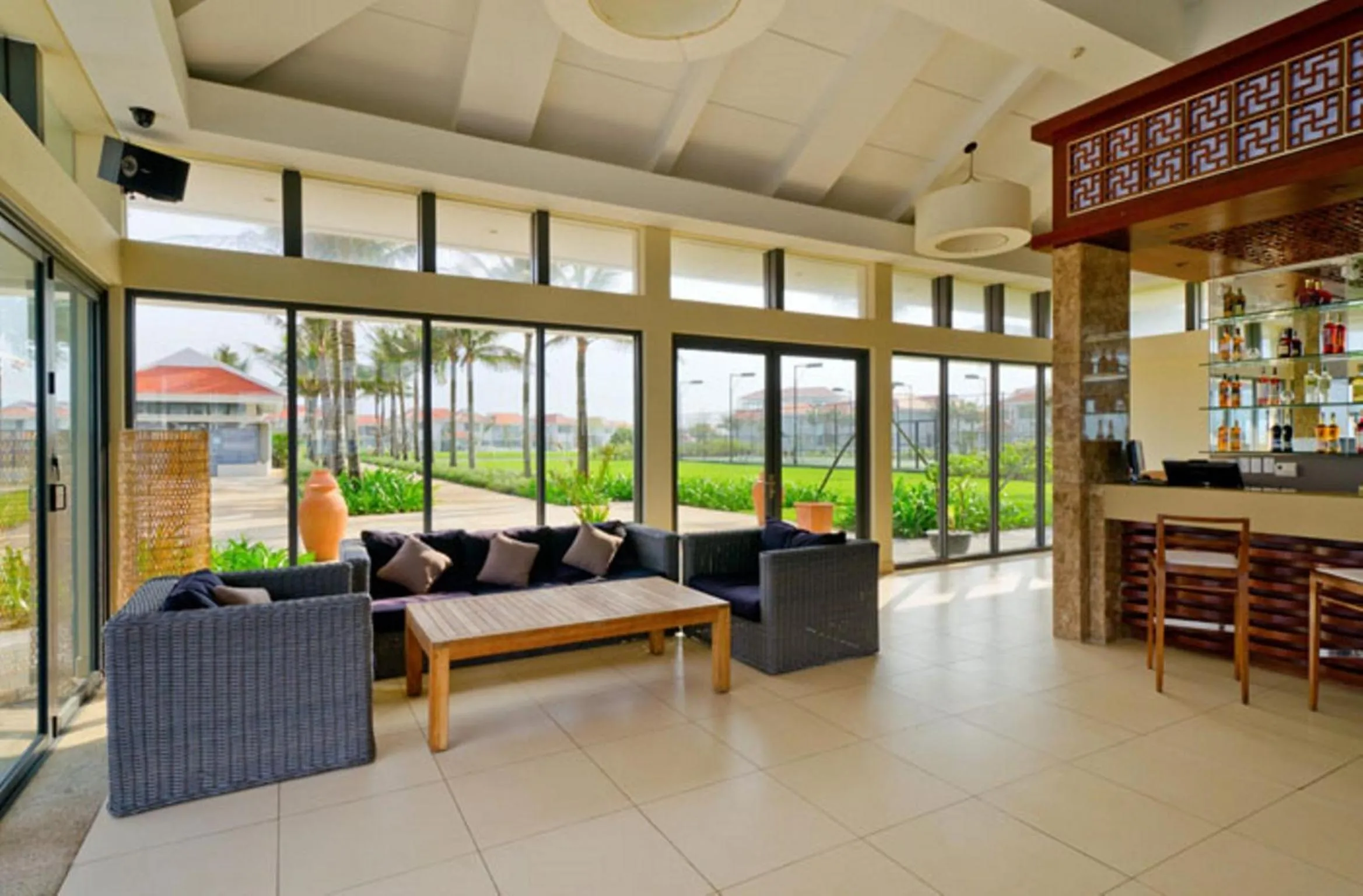 Lounge or bar in The Yacht Villa