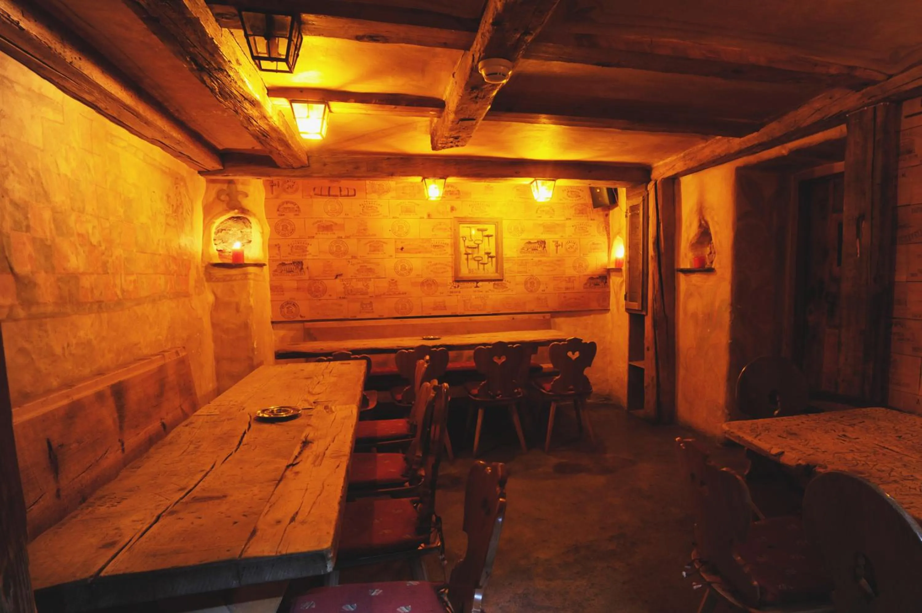 Restaurant/places to eat in Hotel Steffani