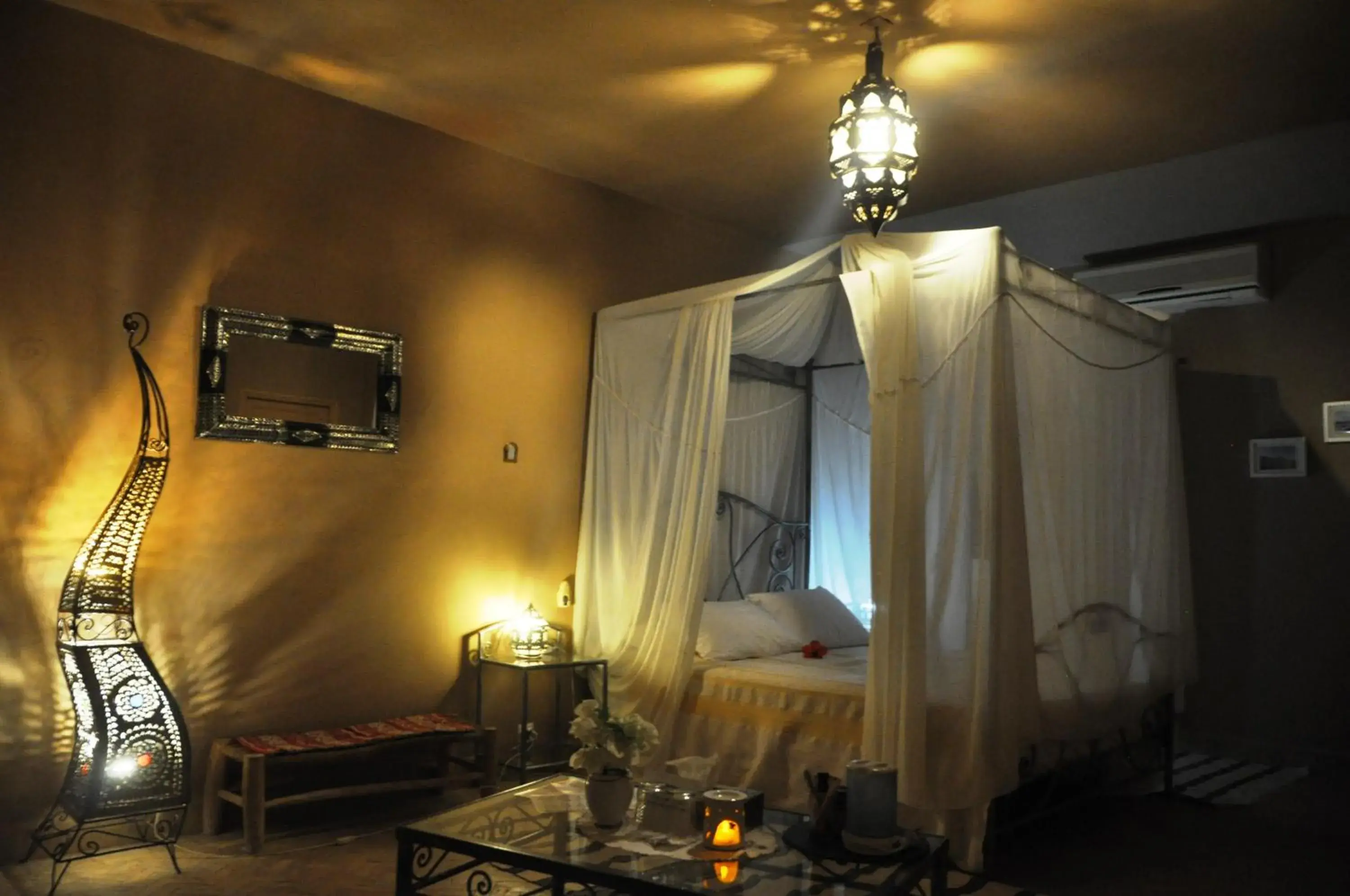 Quadruple Room with Bathroom in Riad Anma Quadruple Room with Bathroom in Riad Anma