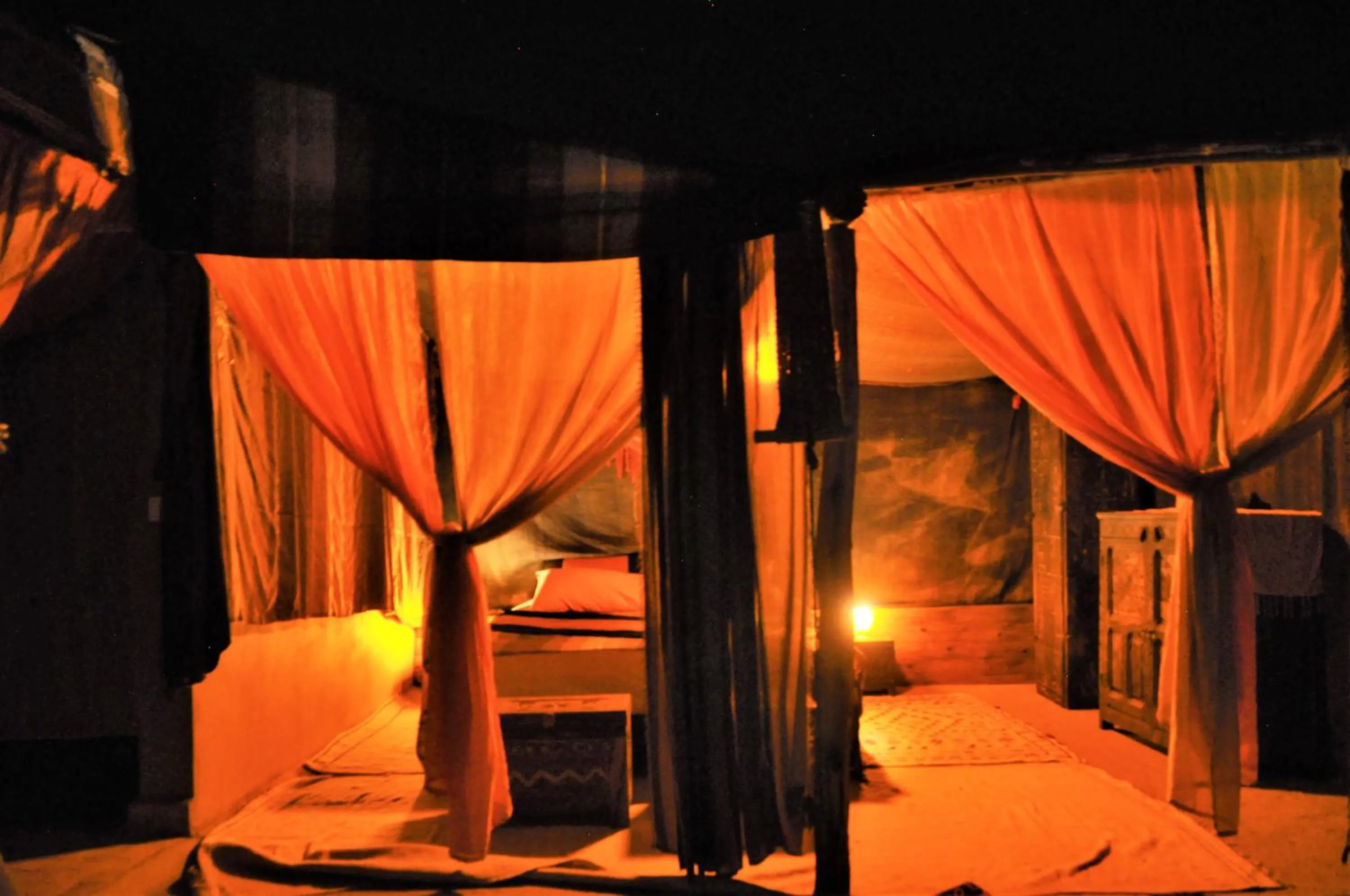 Photo of the whole room, Bed in Riad Anma