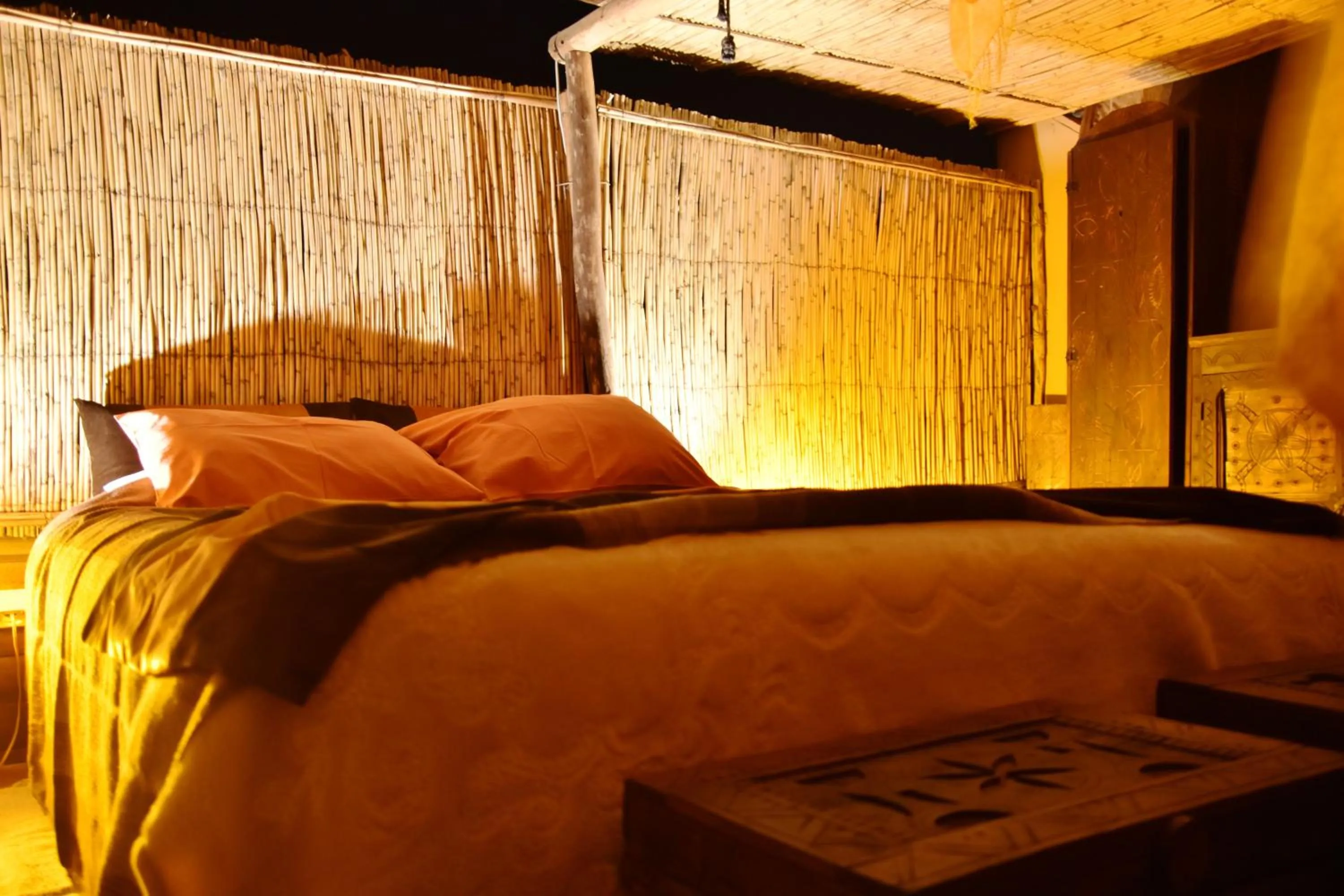 Photo of the whole room, Bed in Riad Anma