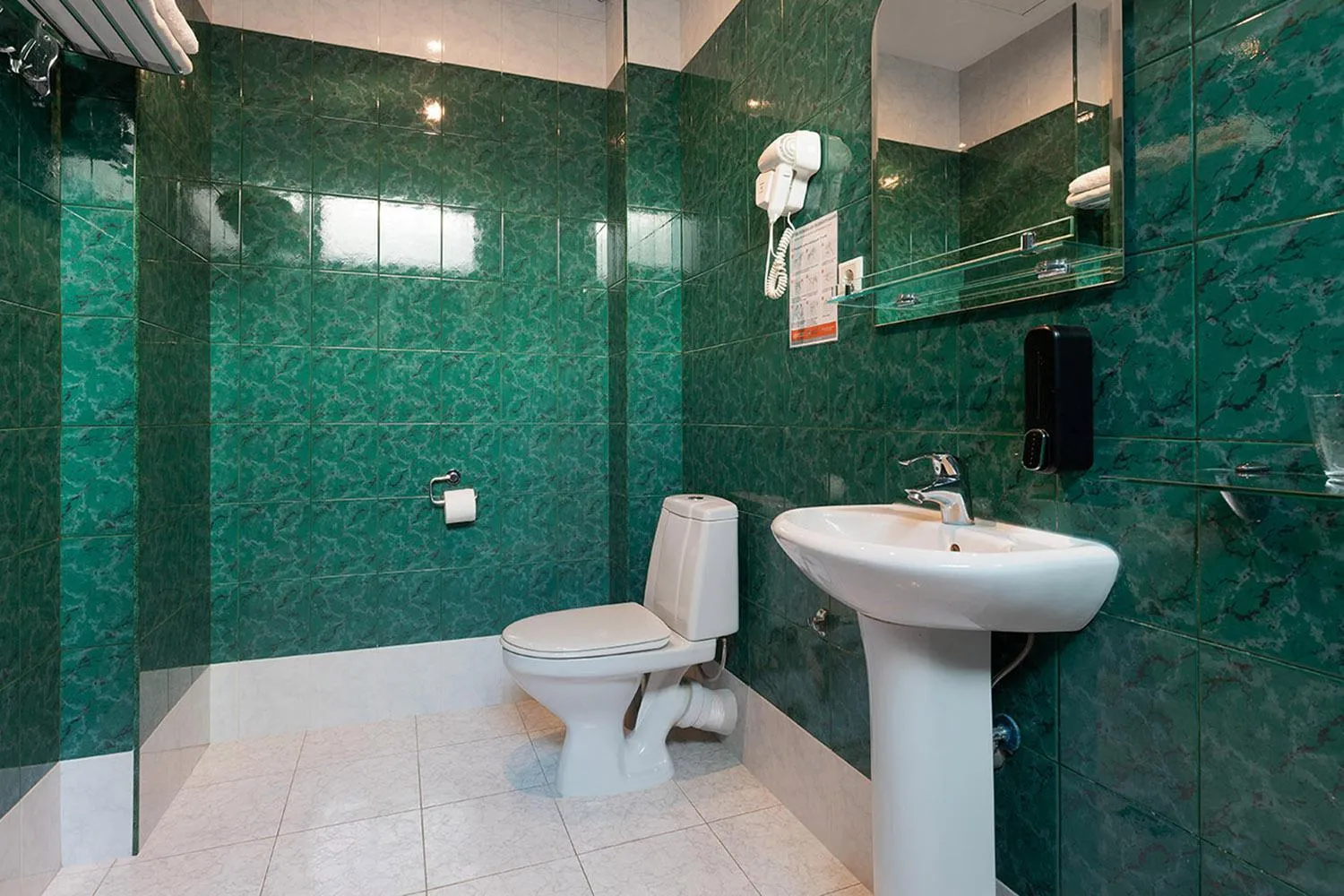 Bathroom in Hotel Bella Casa