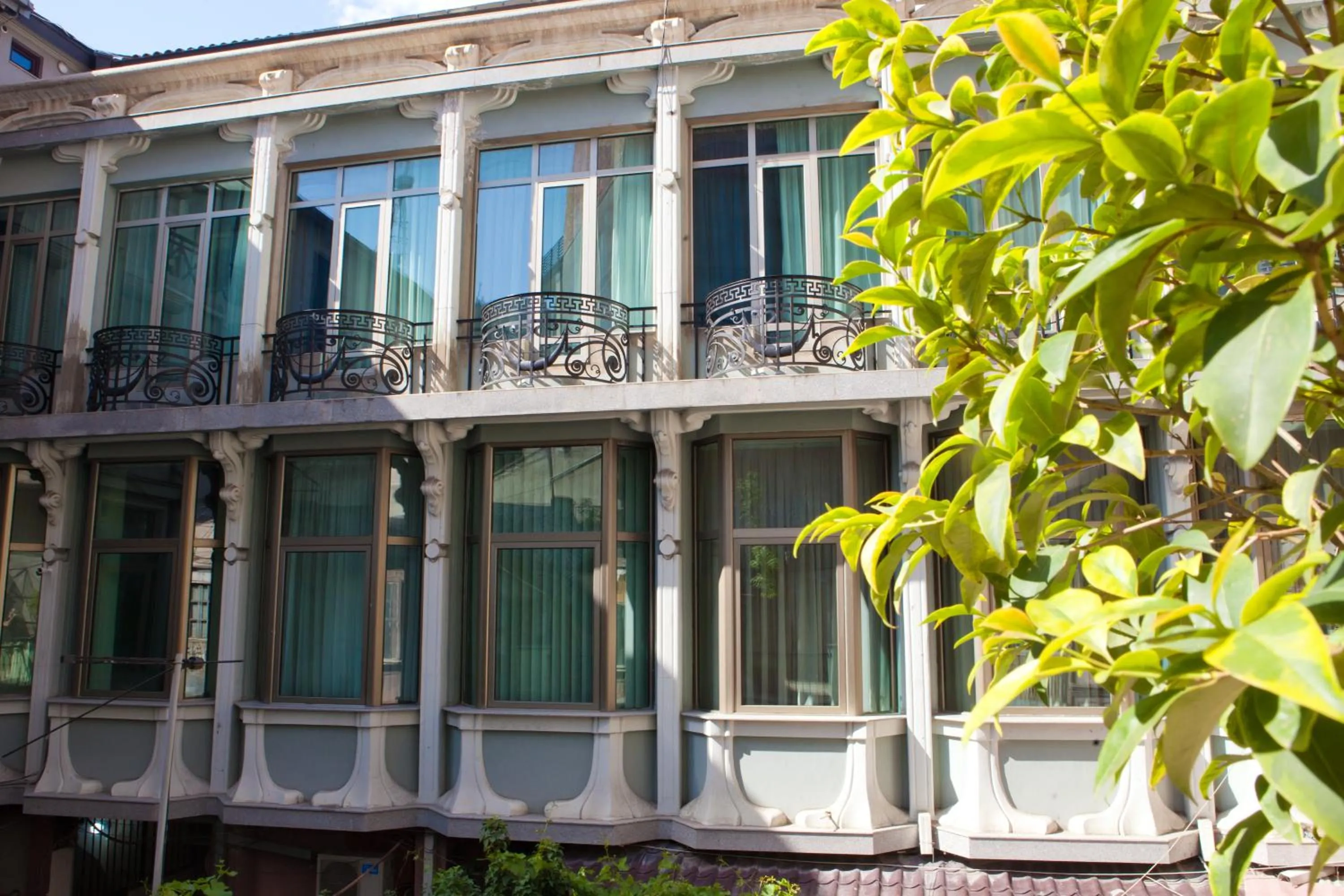 Property building in Hotel Bella Casa