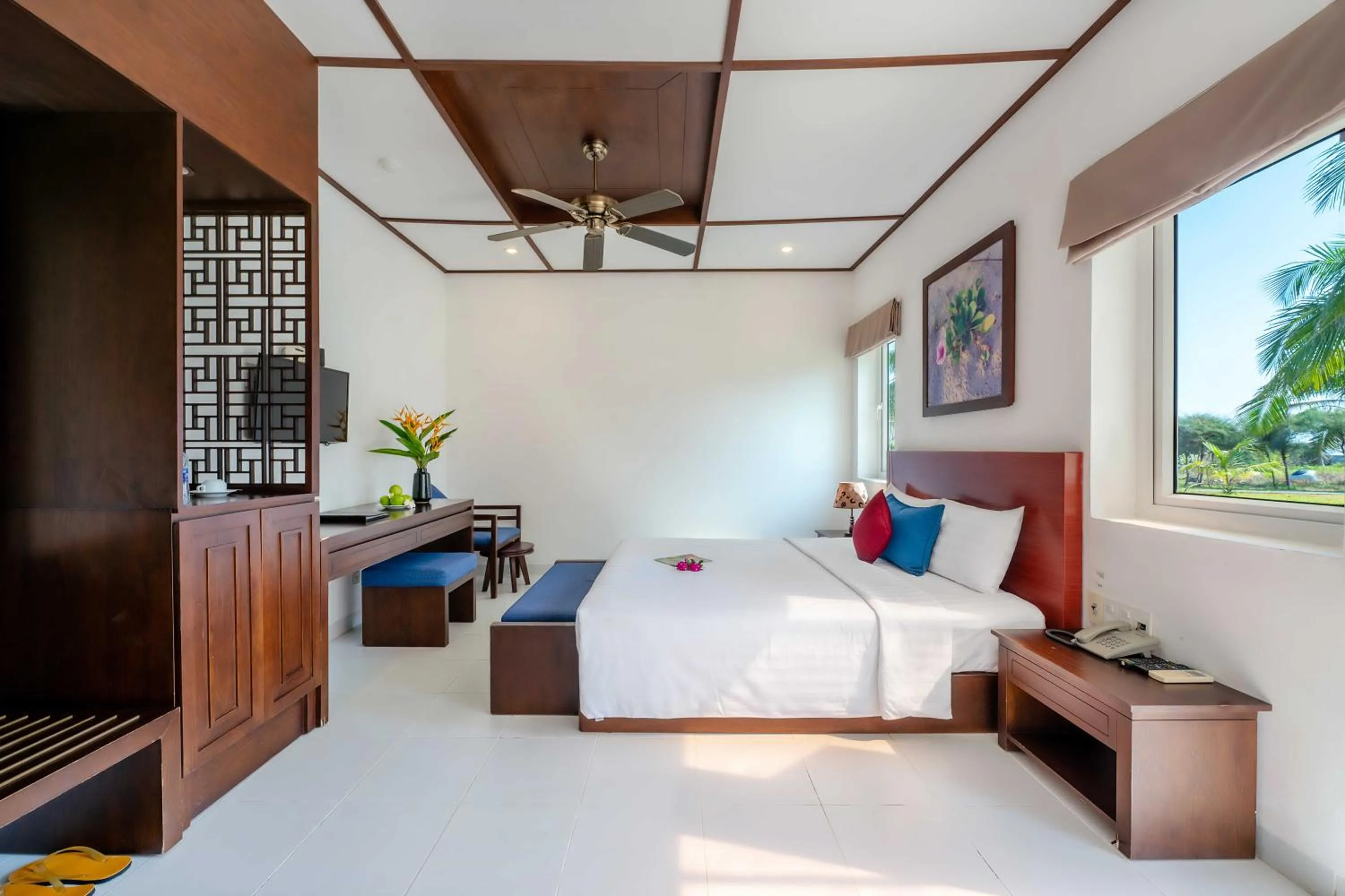 Photo of the whole room, Bed in Tam Thanh Beach Resort & Spa