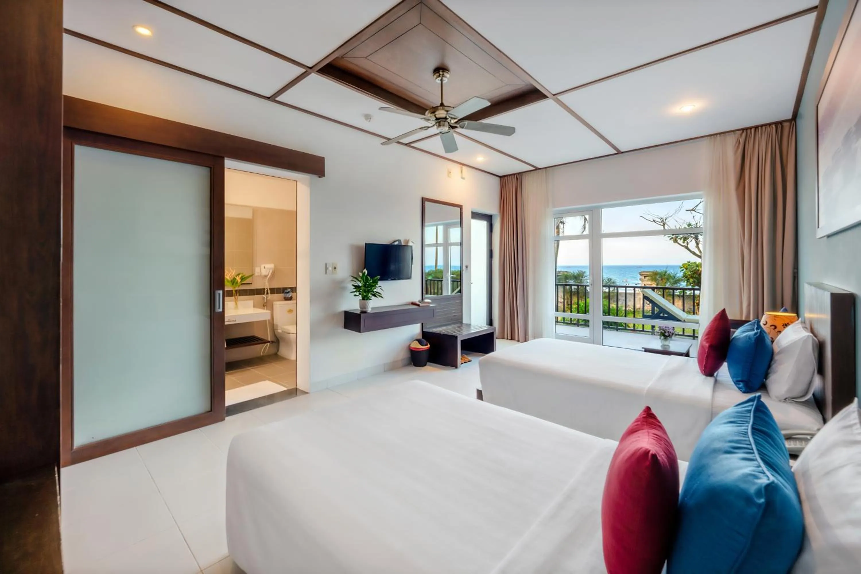 Bedroom, Bed in Tam Thanh Beach Resort & Spa