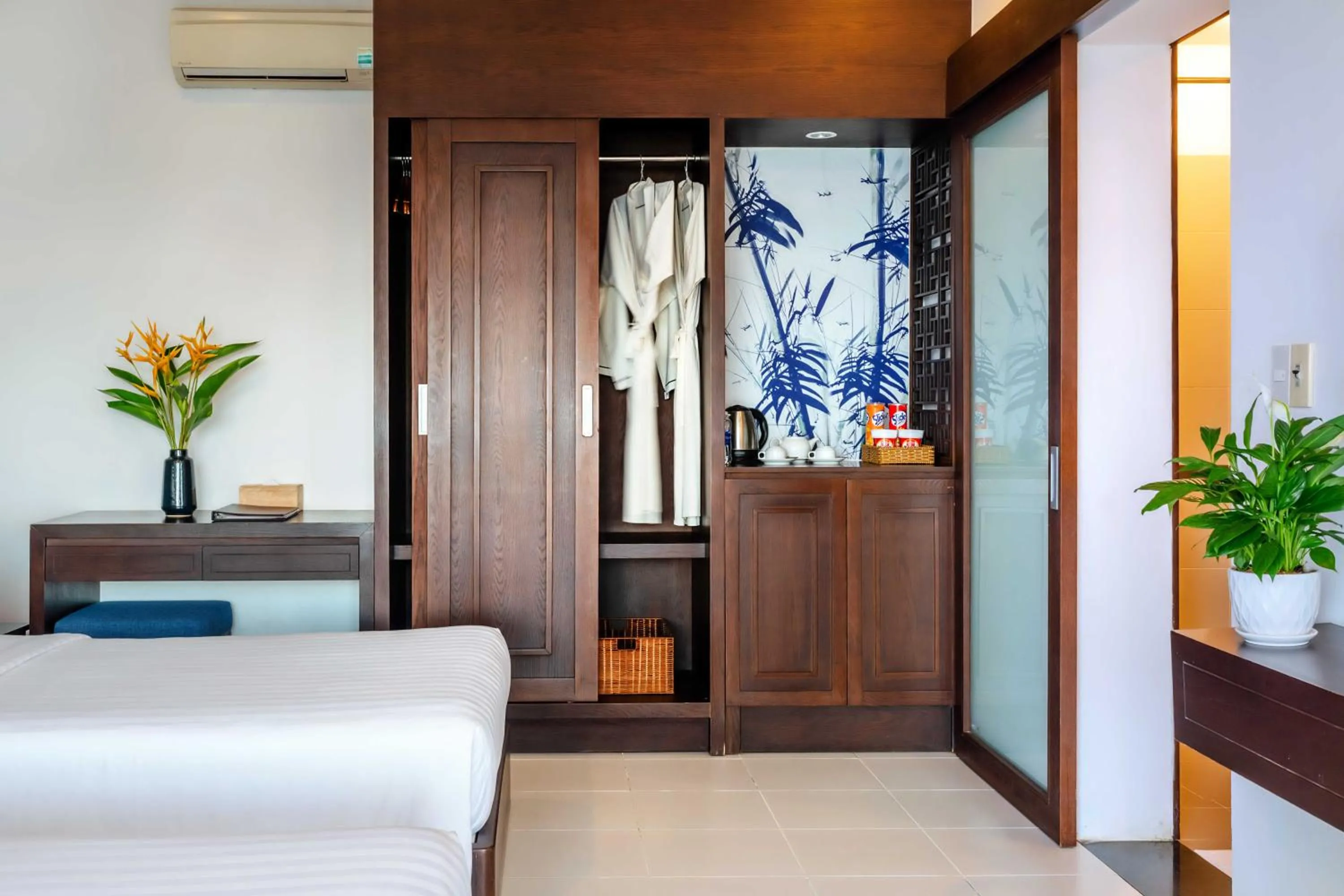 Bedroom, Bed in Tam Thanh Beach Resort & Spa