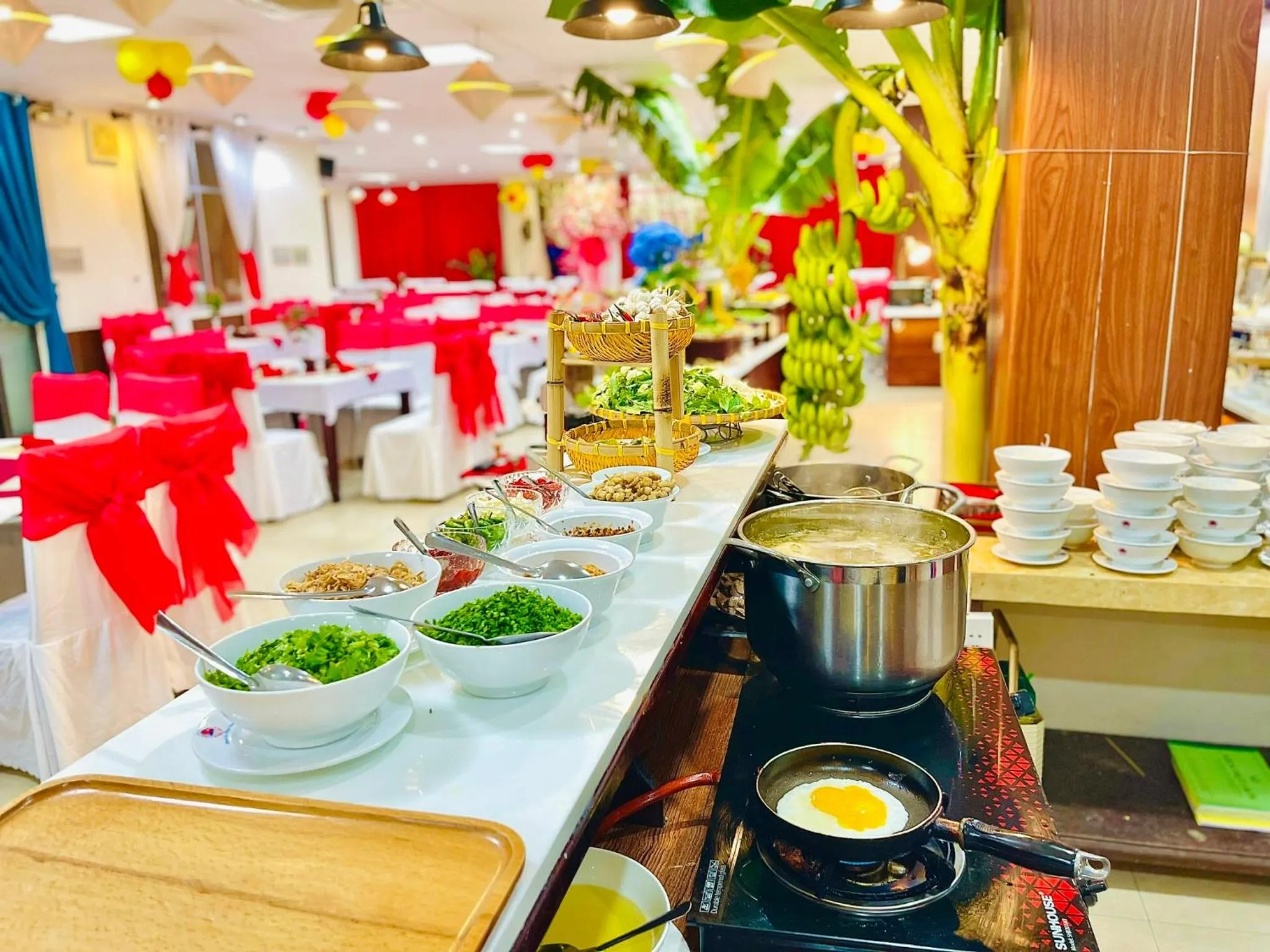 Restaurant/places to eat in Khách Sạn Hùng Vương Quảng Ngãi