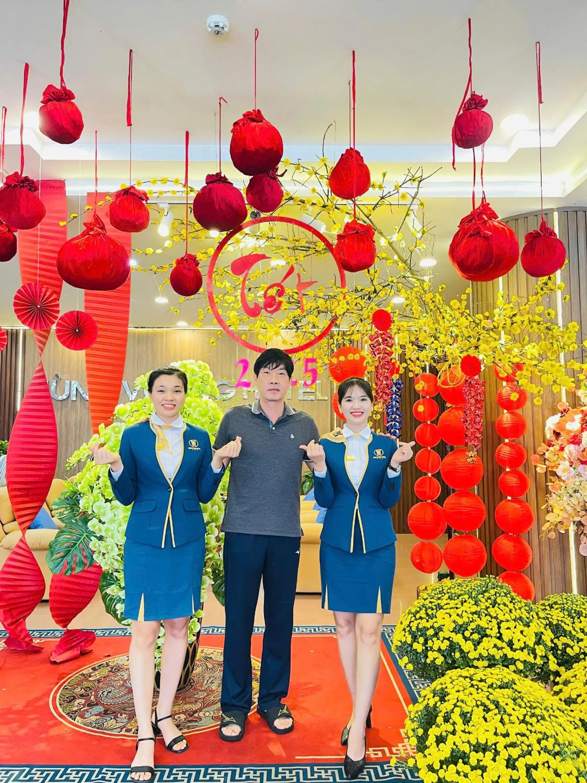 Spring in Khách Sạn Hùng Vương Quảng Ngãi