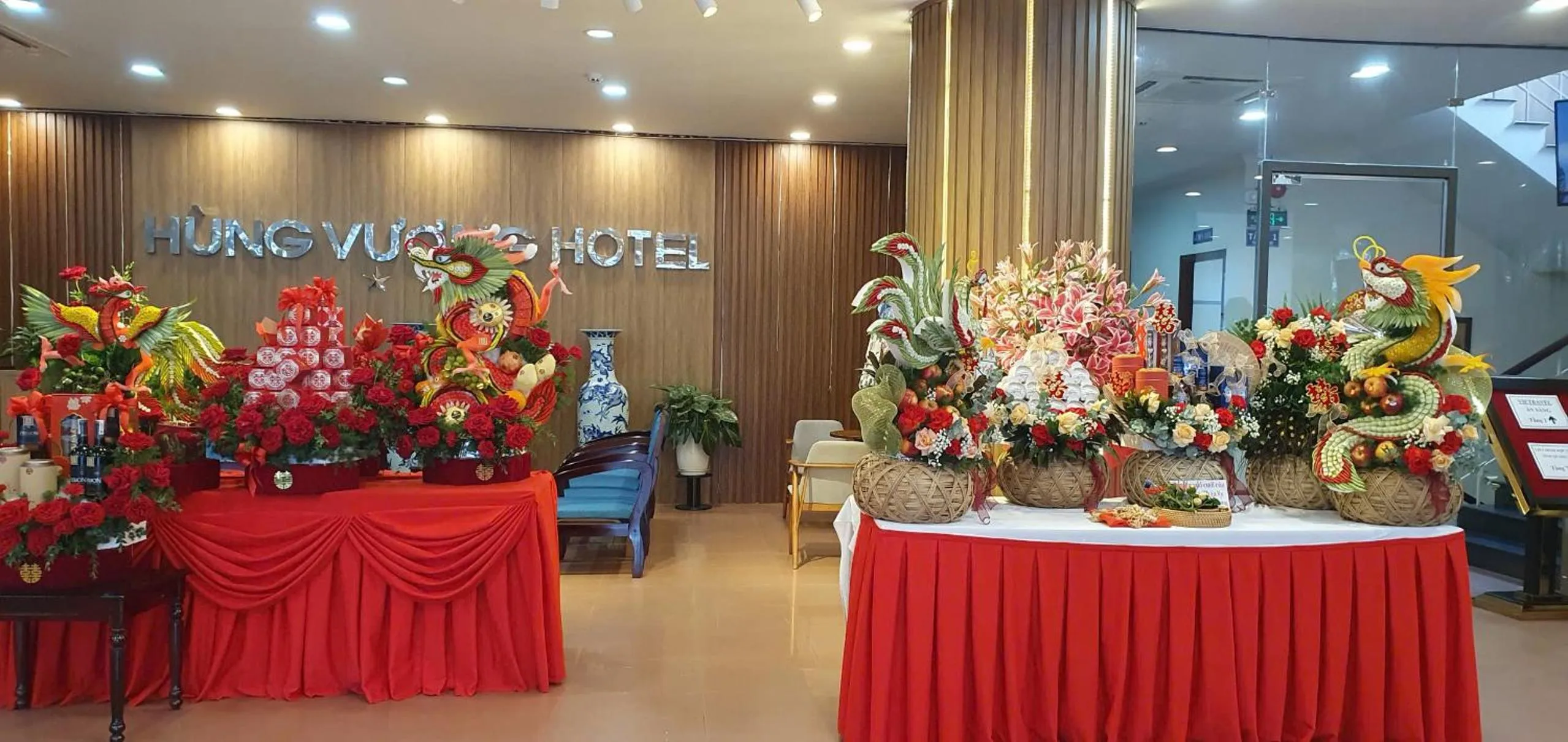 Communal lounge/ TV room in Khách Sạn Hùng Vương Quảng Ngãi