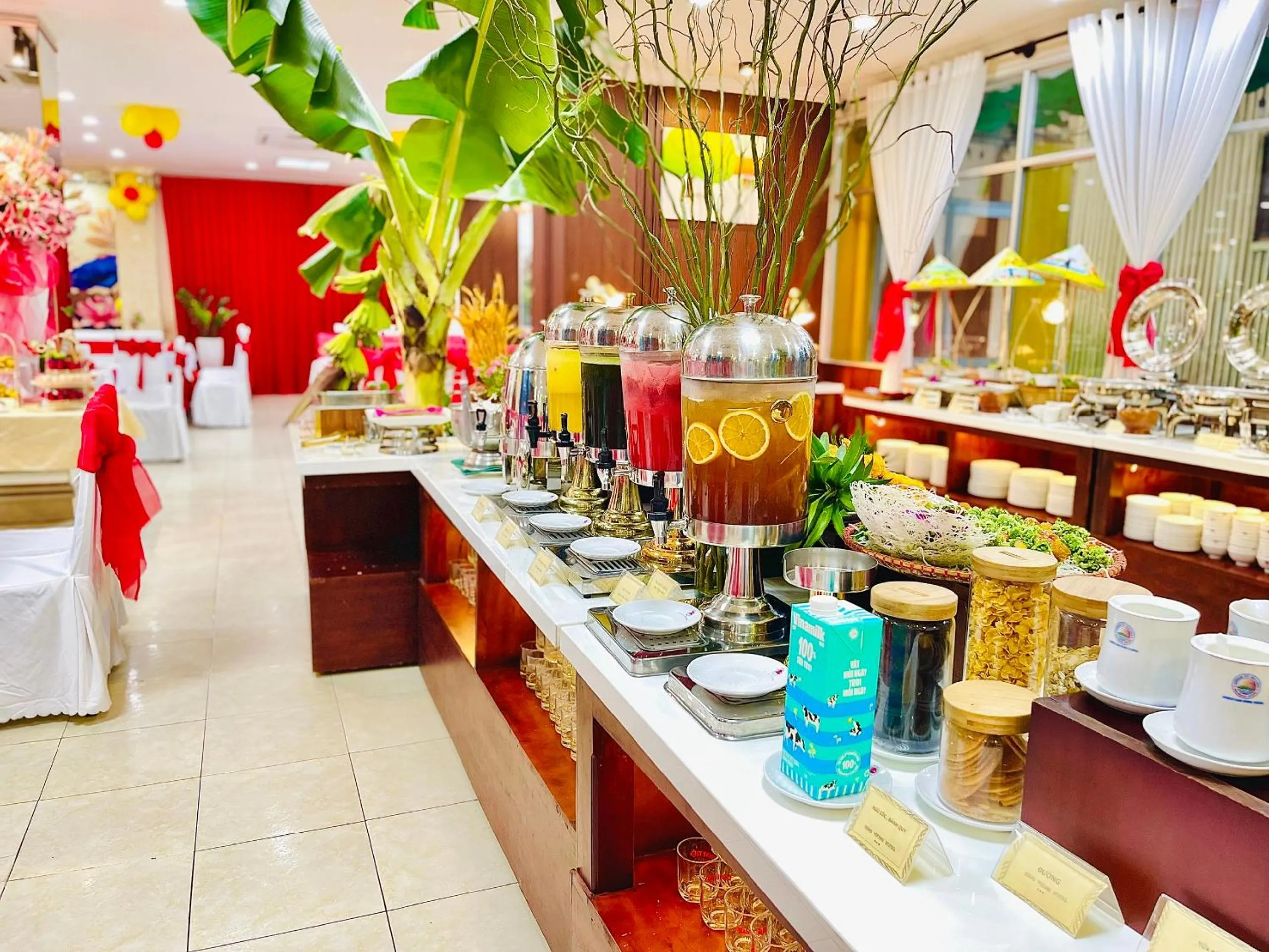 Restaurant/places to eat in Khách Sạn Hùng Vương Quảng Ngãi