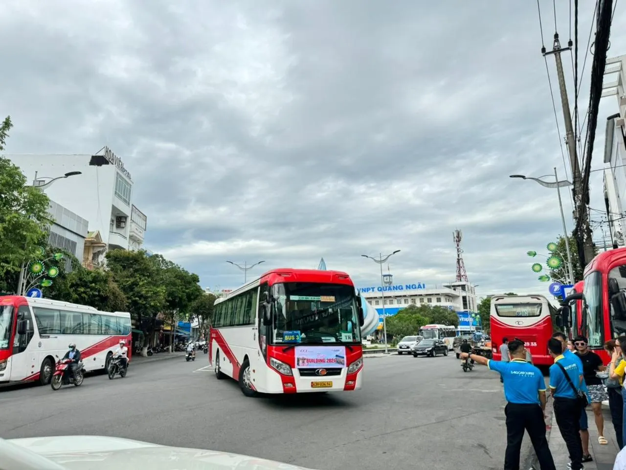 Facade/entrance in Khách Sạn Hùng Vương Quảng Ngãi