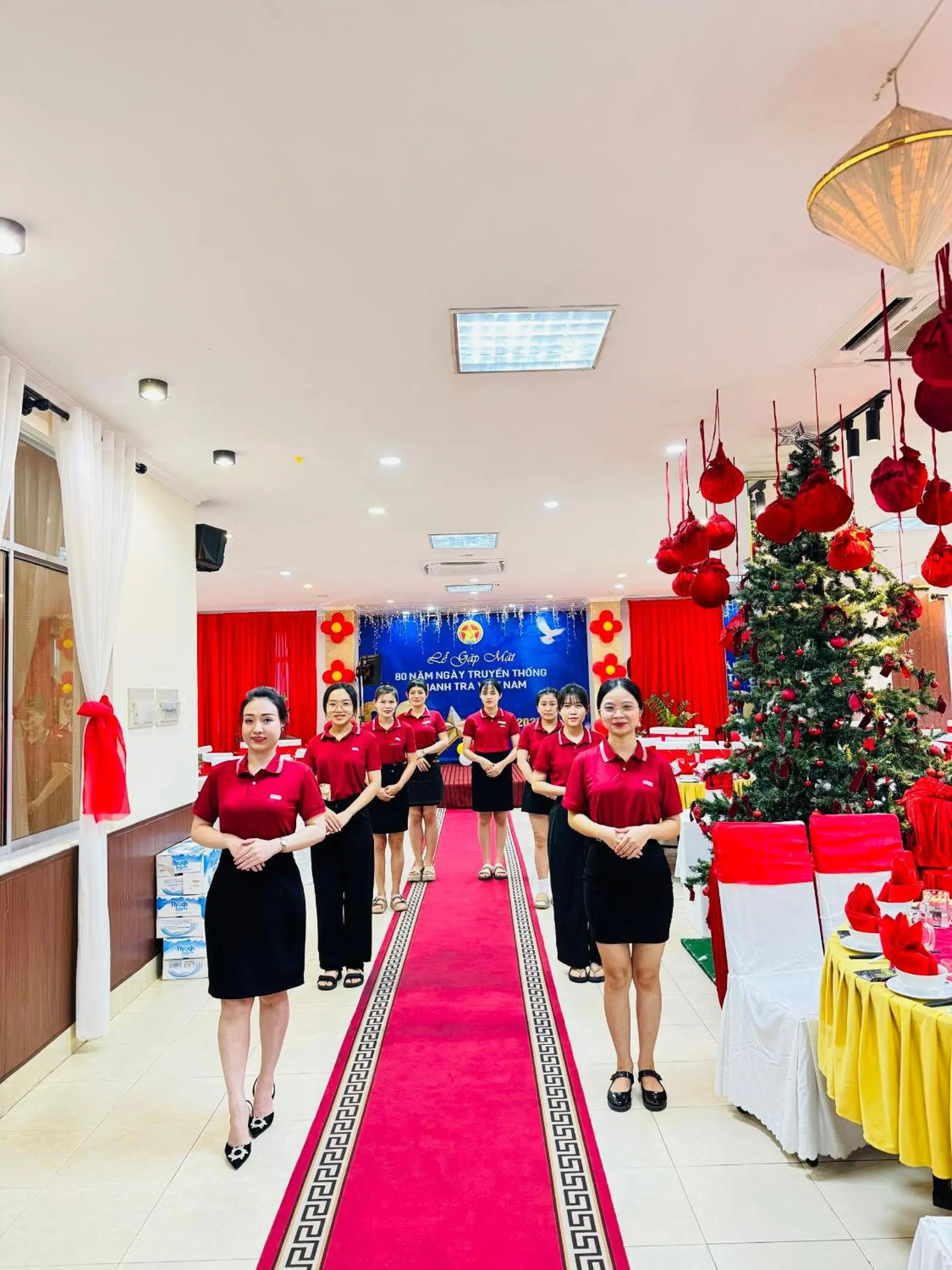 Restaurant/places to eat in Khách Sạn Hùng Vương Quảng Ngãi