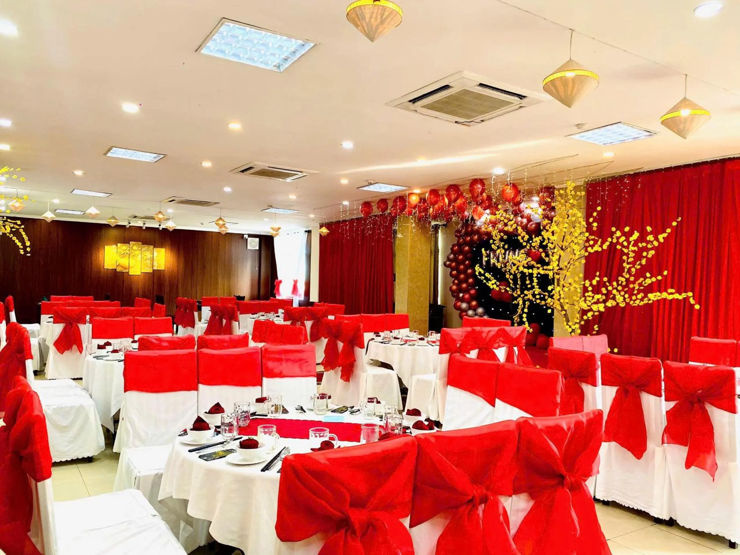 Banquet/Function facilities in Khách Sạn Hùng Vương Quảng Ngãi