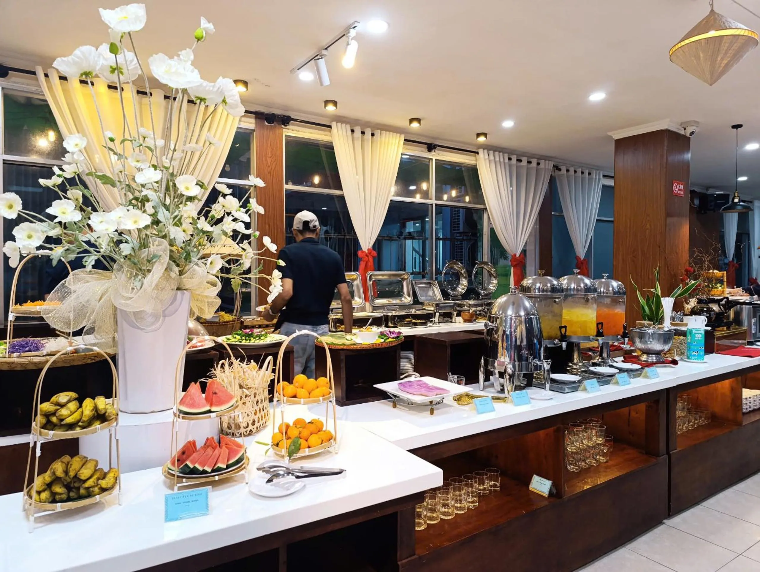 Breakfast in Khách Sạn Hùng Vương Quảng Ngãi