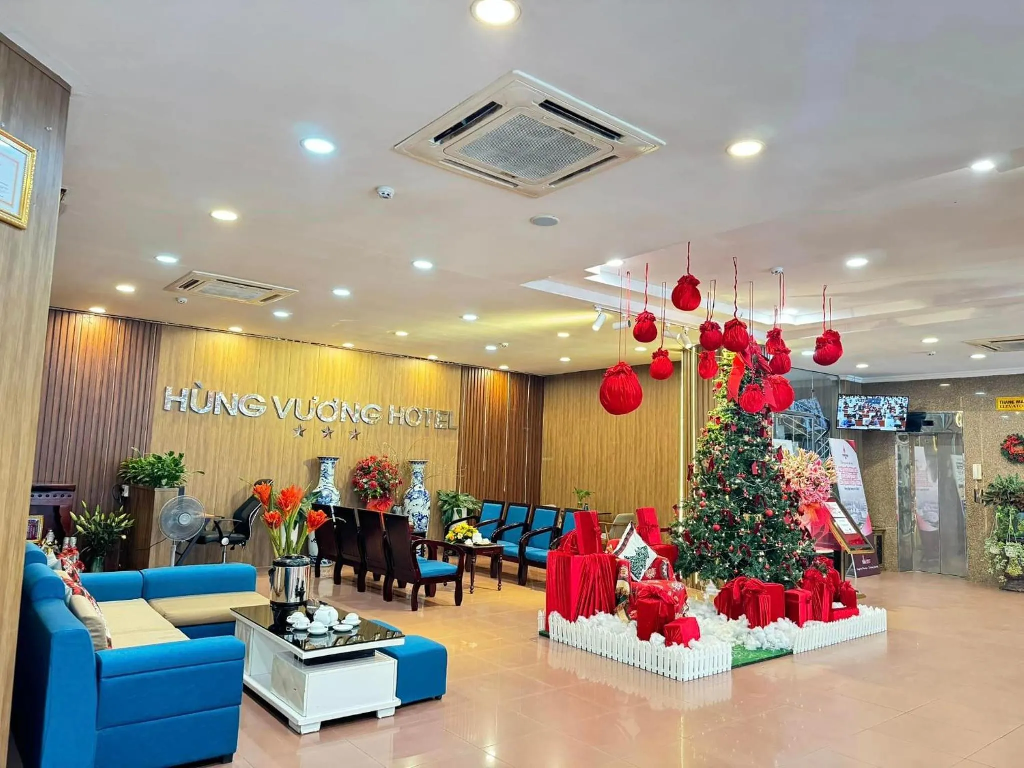 Lobby or reception in Khách Sạn Hùng Vương Quảng Ngãi