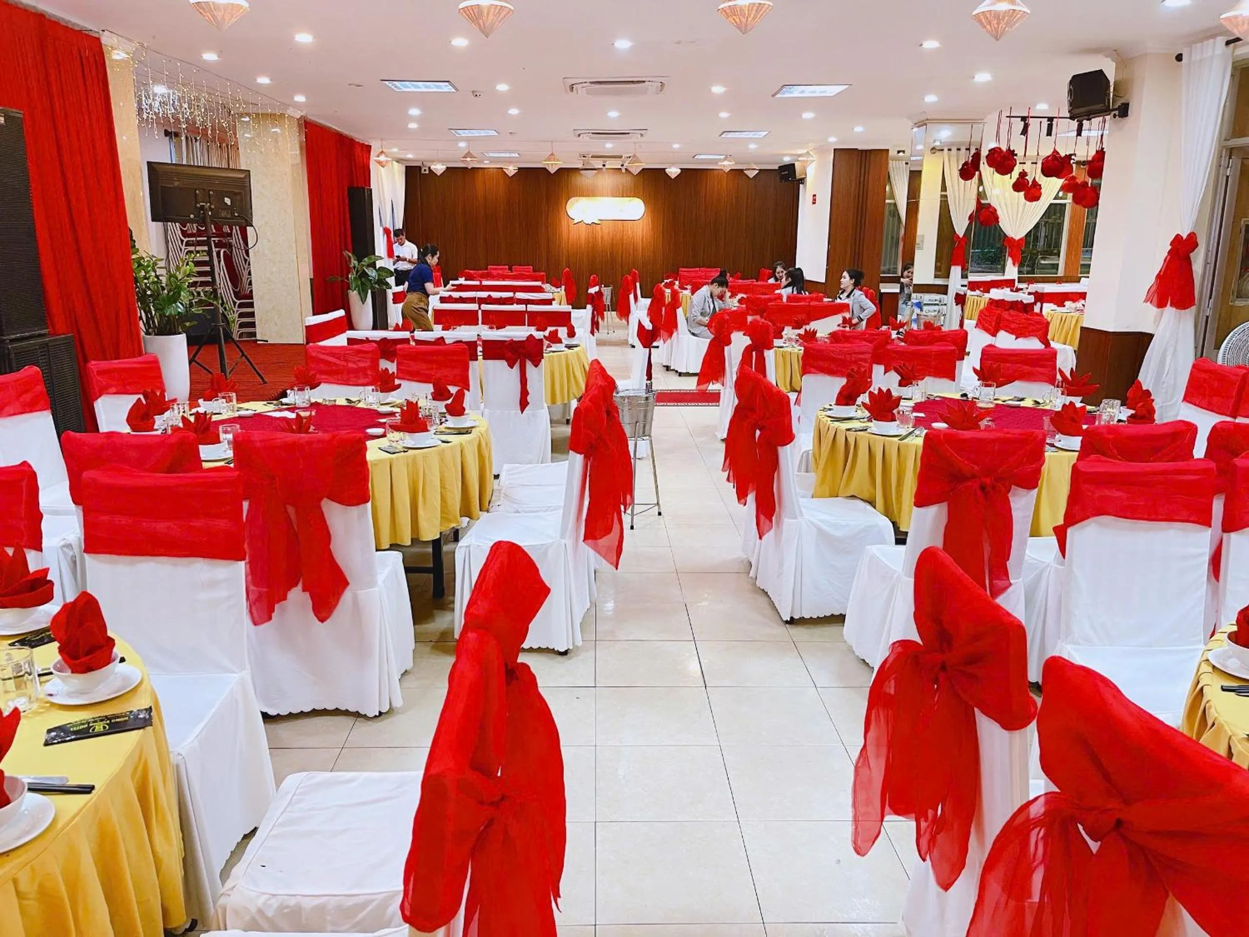 Restaurant/places to eat in Khách Sạn Hùng Vương Quảng Ngãi