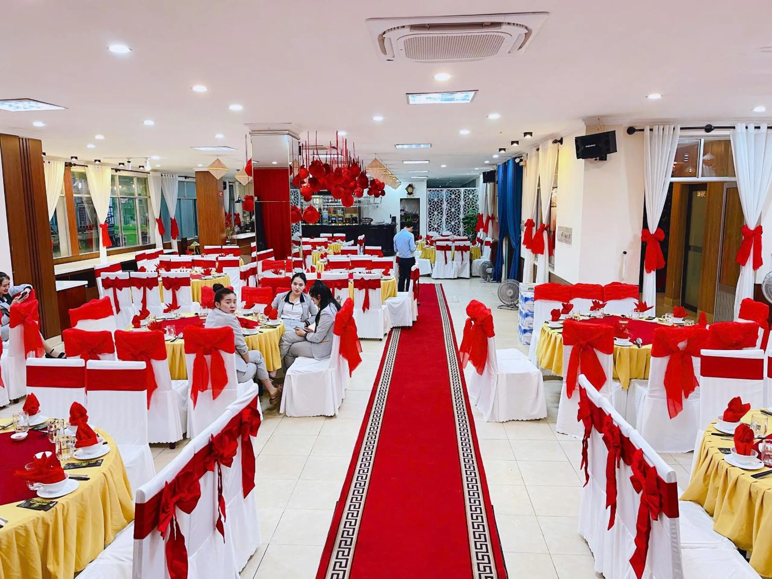 Restaurant/places to eat in Khách Sạn Hùng Vương Quảng Ngãi