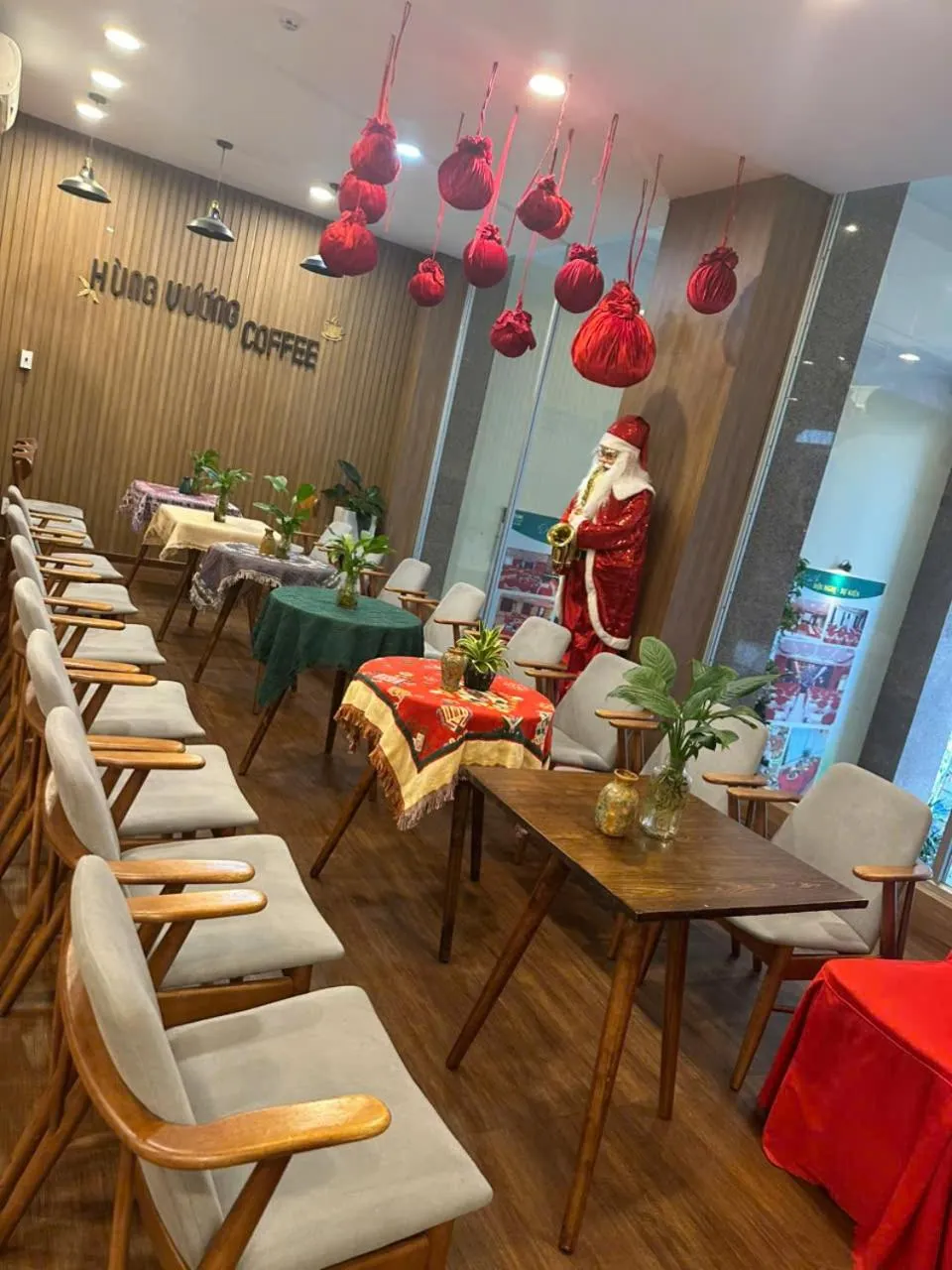 Seating area in Khách Sạn Hùng Vương Quảng Ngãi