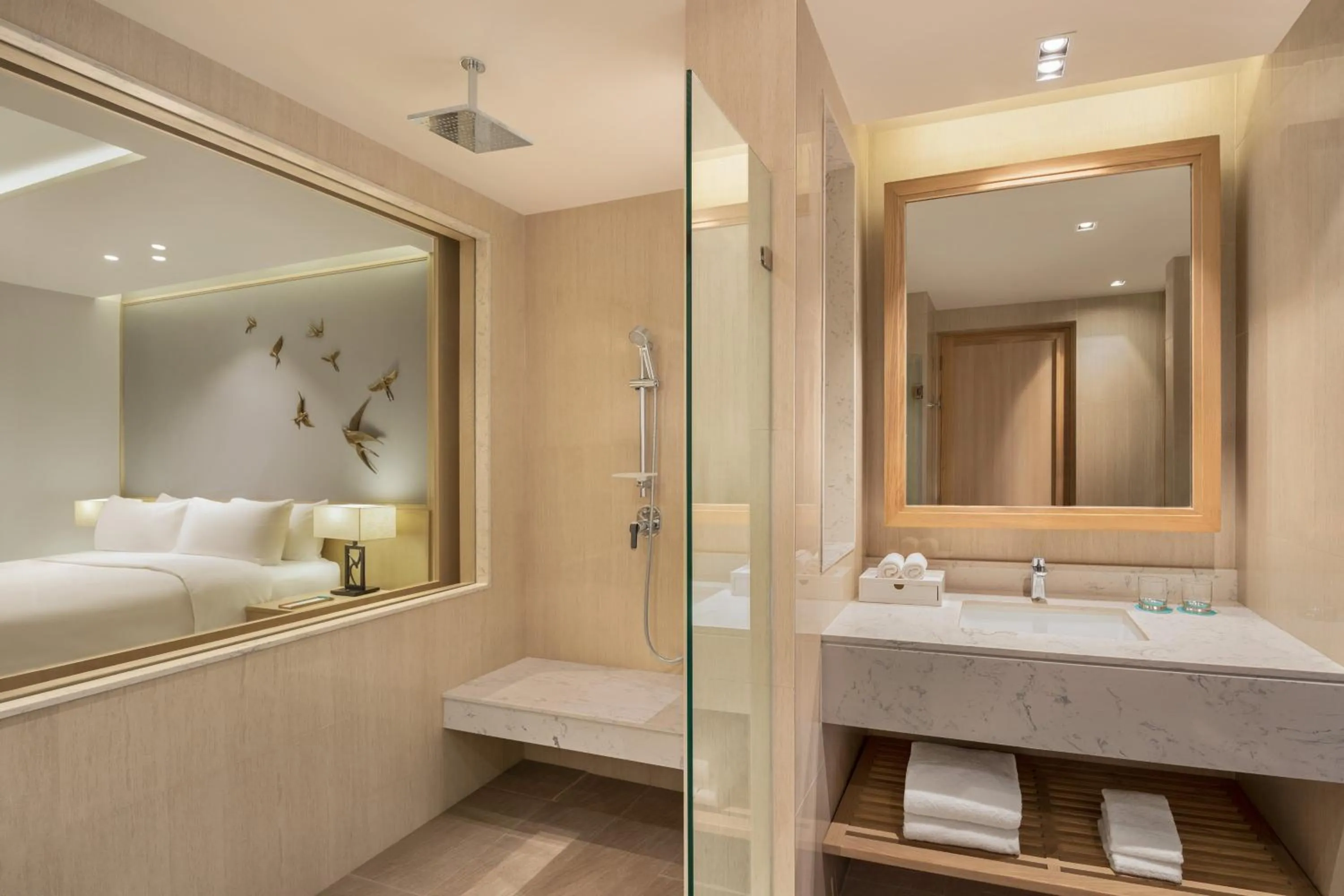Bathroom, Bed in Le Meridien Khao Lak Resort & Spa