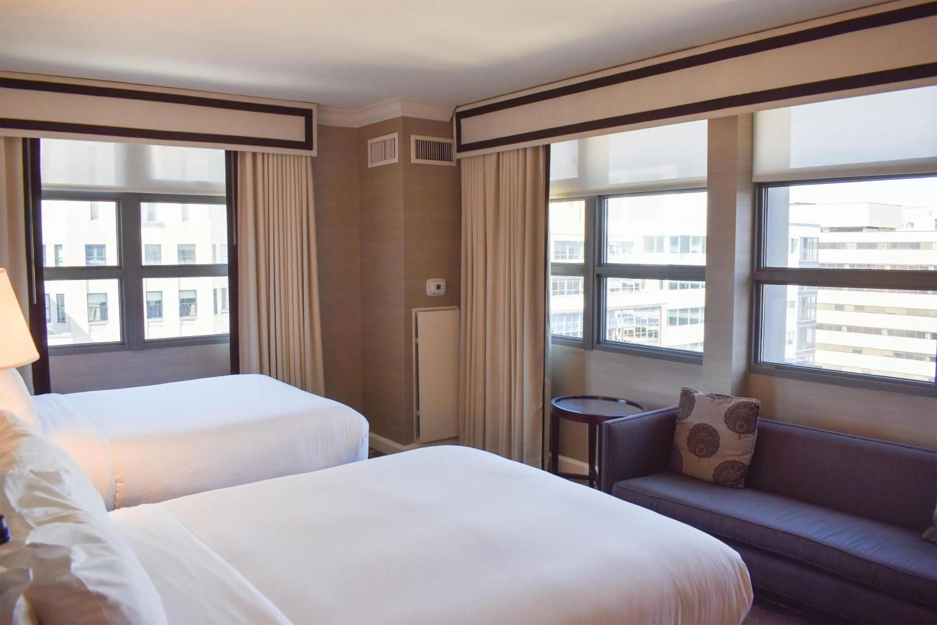 Bedroom, Bed in Hamilton Hotel - Washington DC