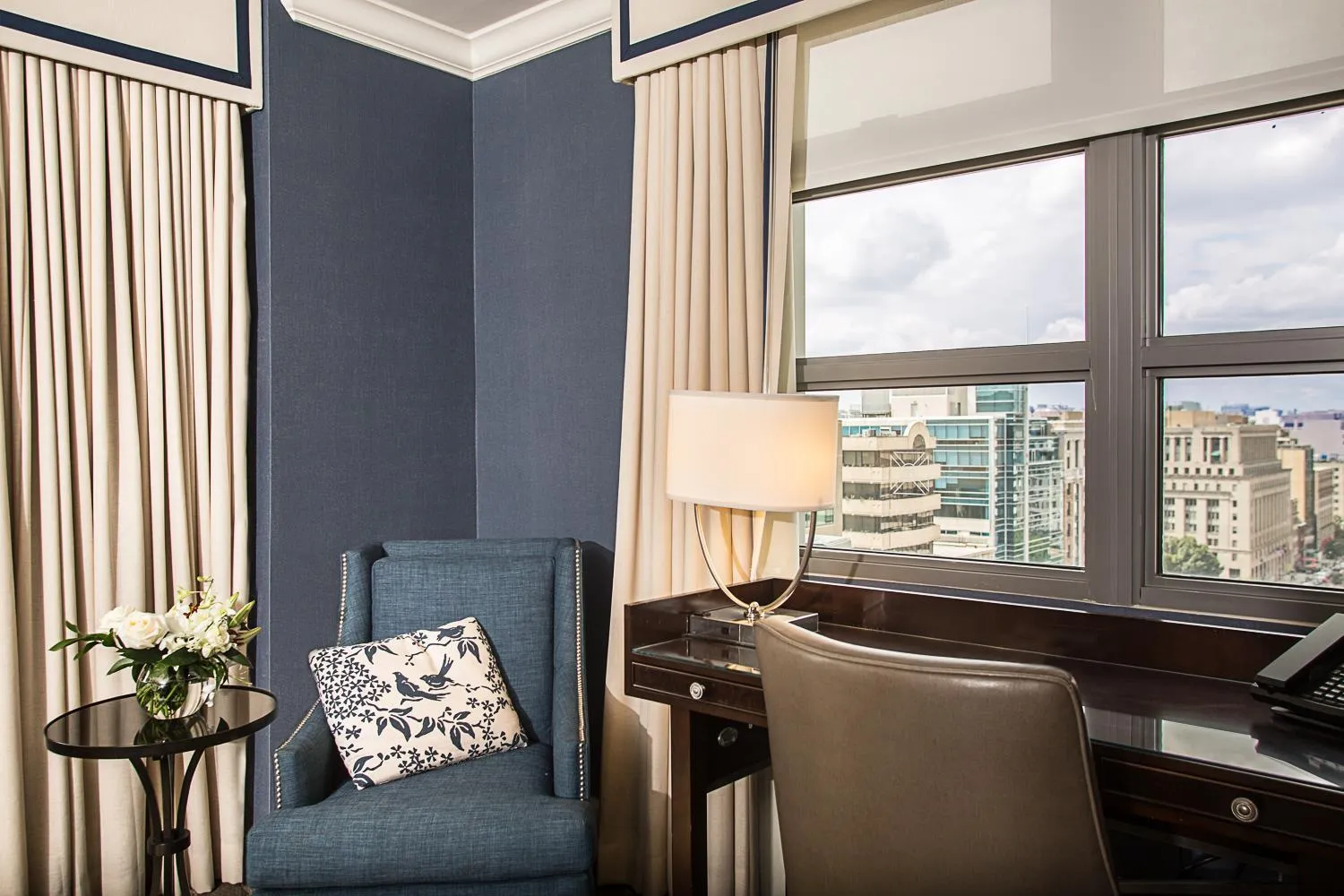 Photo of the whole room in Hamilton Hotel - Washington DC