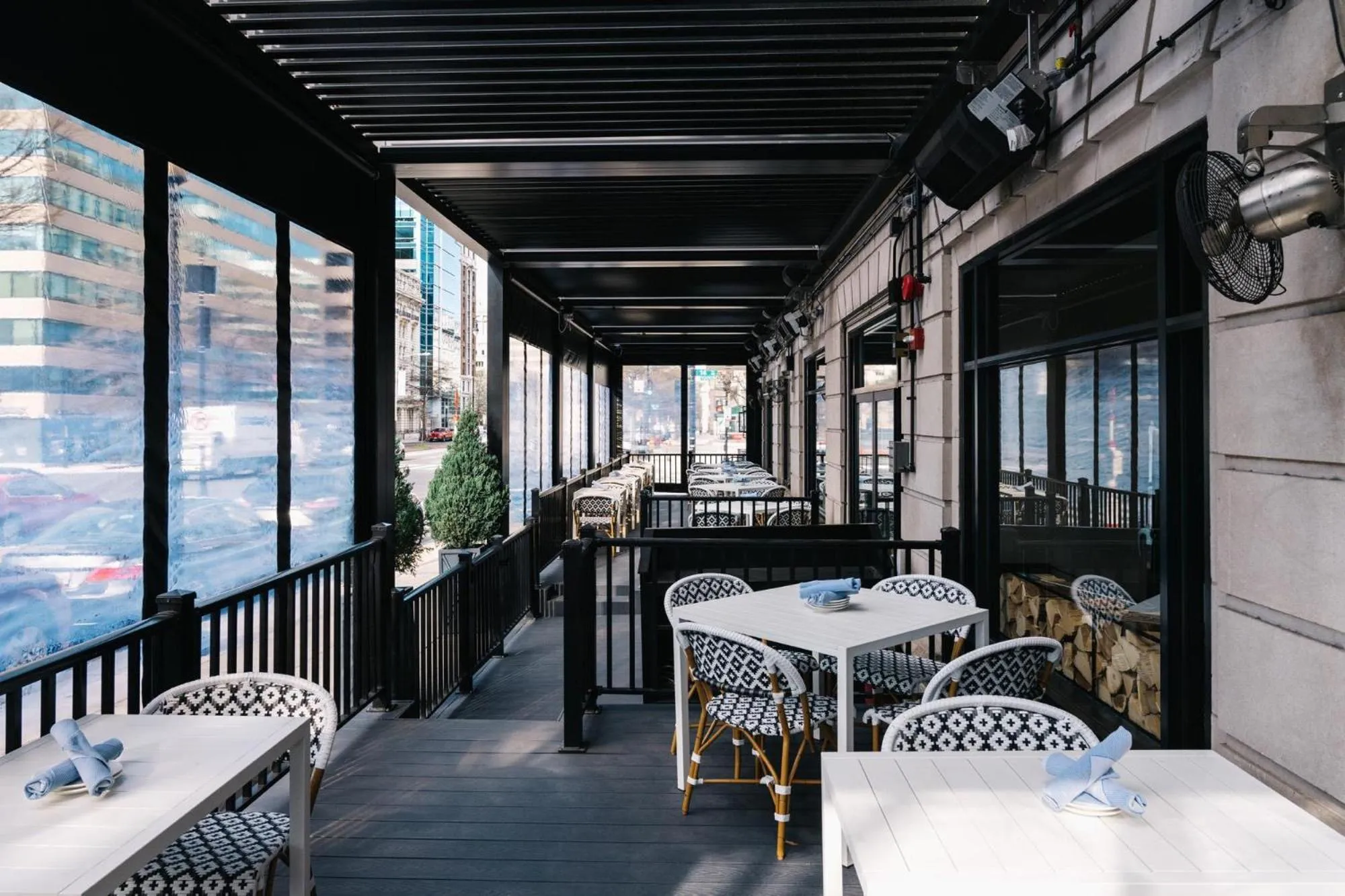 Restaurant/places to eat in Hamilton Hotel - Washington DC