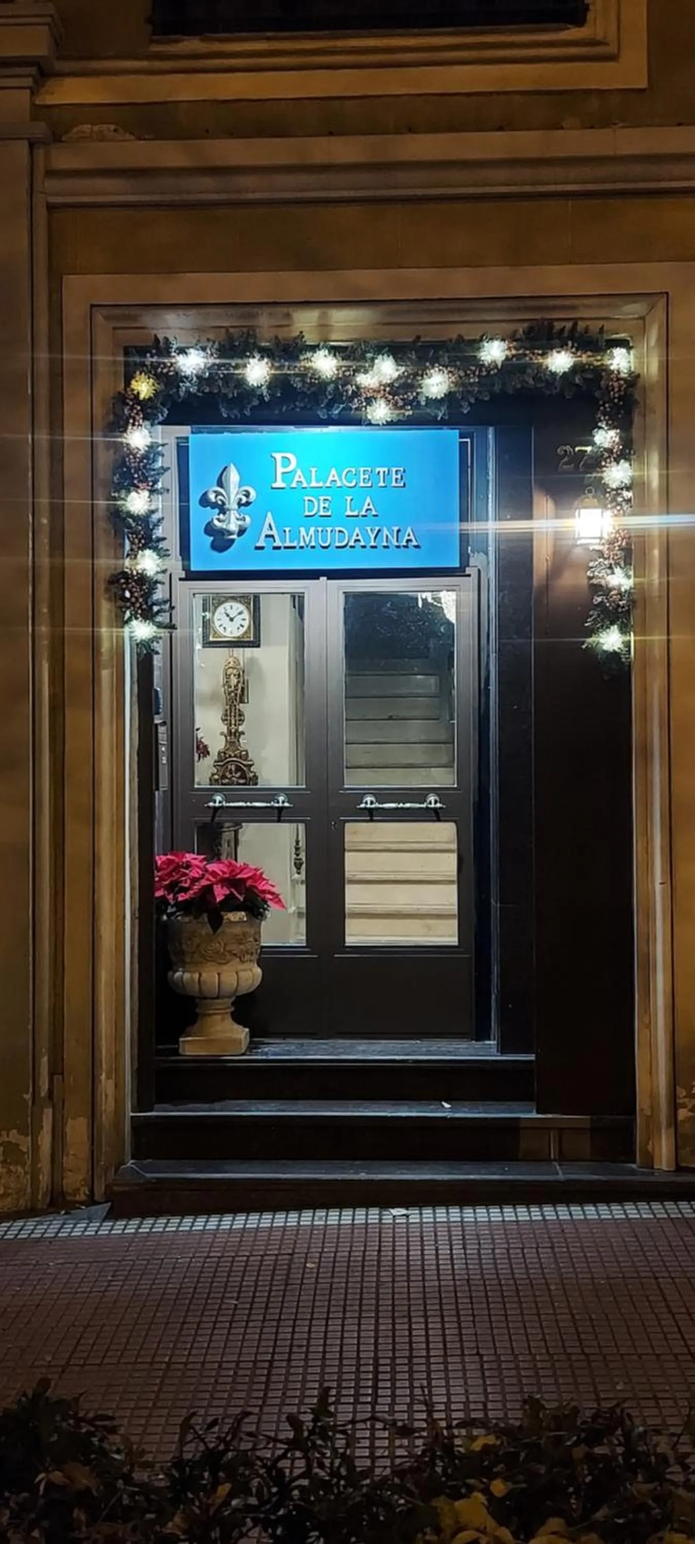 Facade/entrance in Palacete de la Almudayna