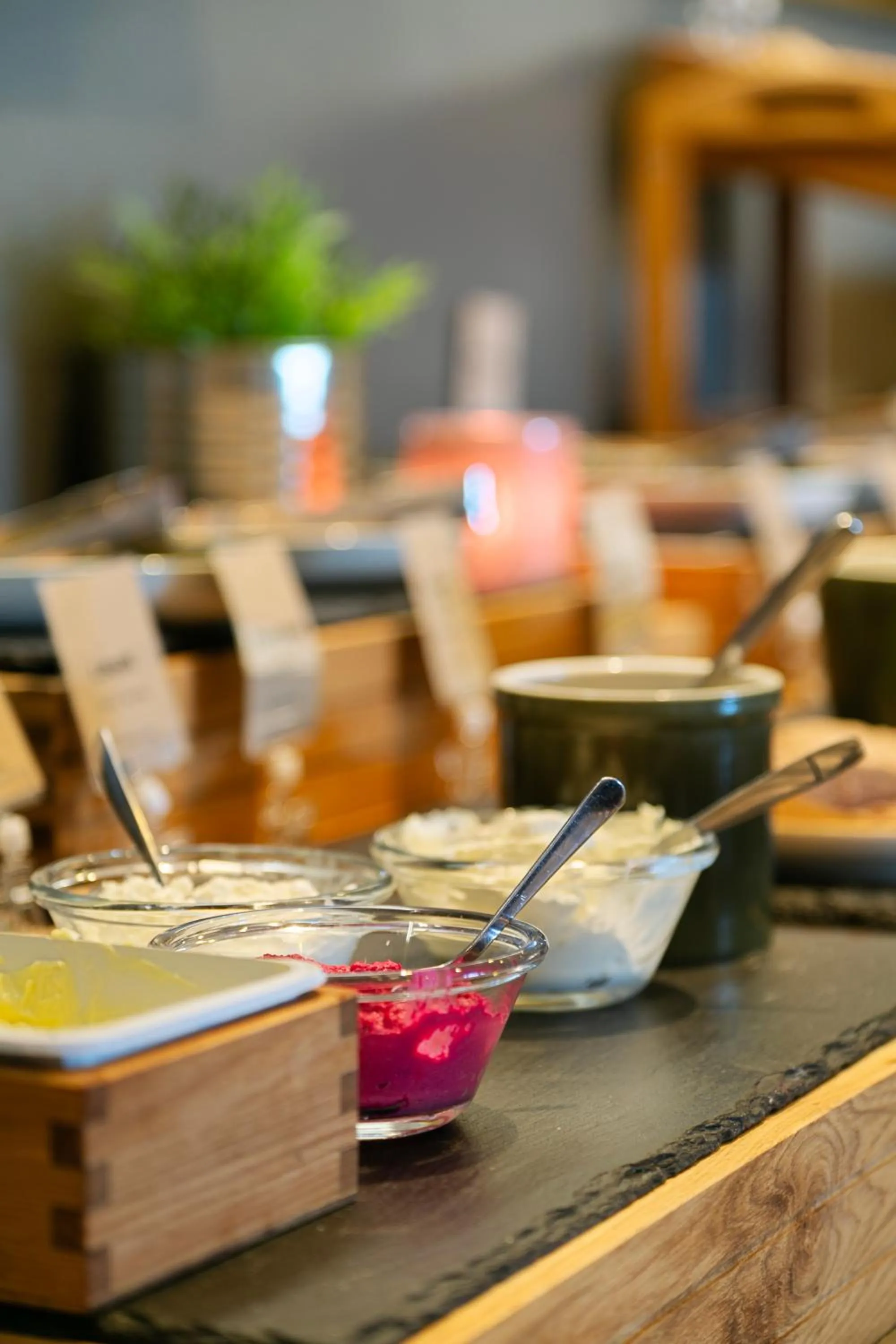 Buffet breakfast in Quality Hotel Winn