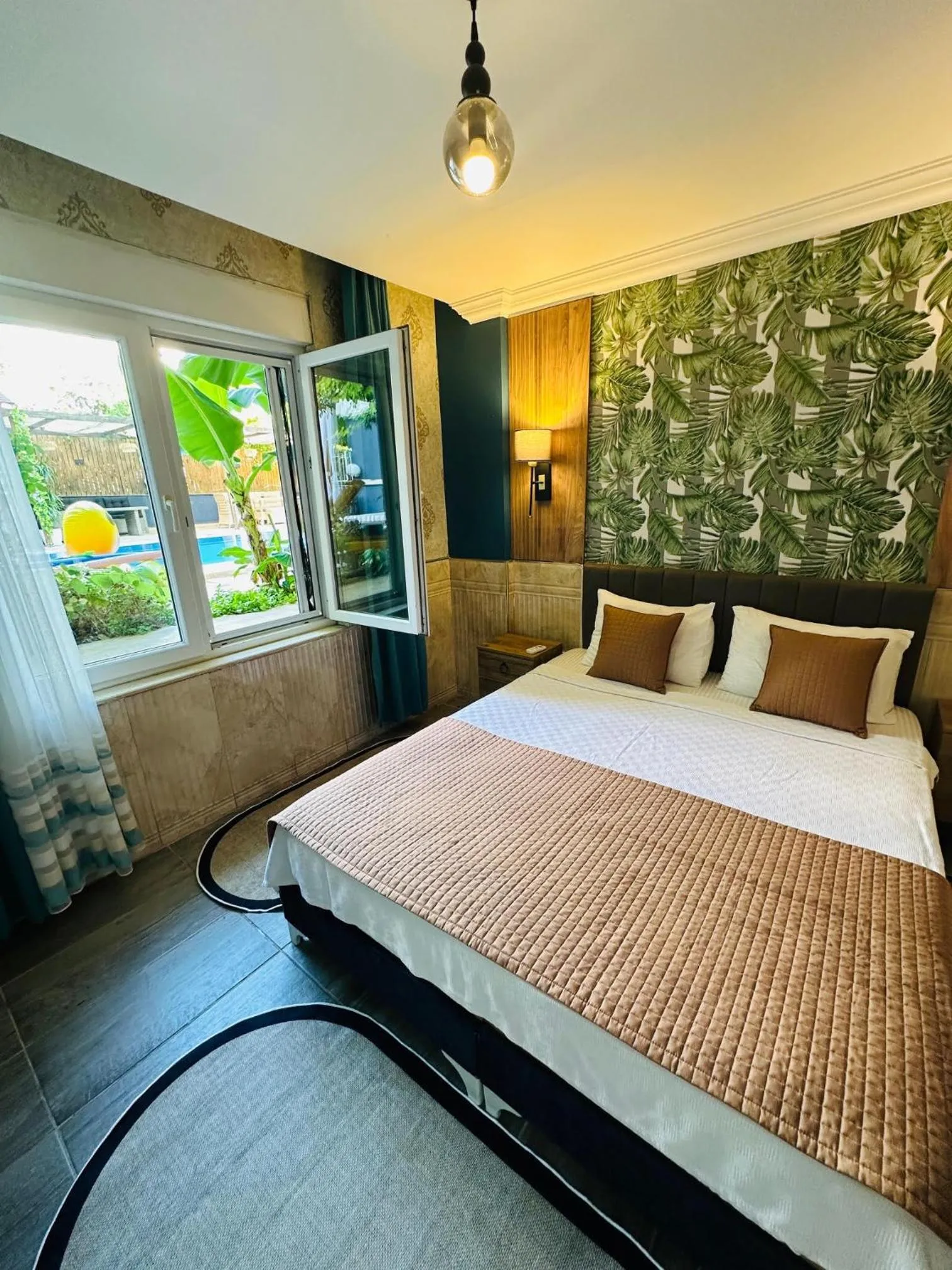 Bed in Royal Loft Suit