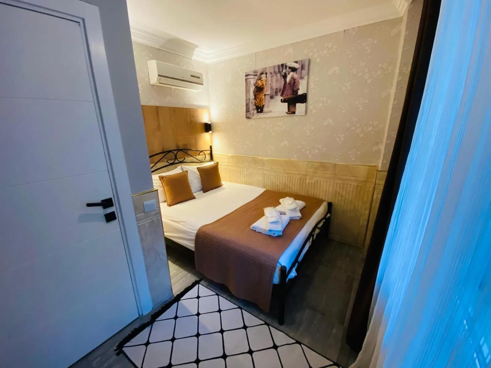 Bed in Royal Loft Suit