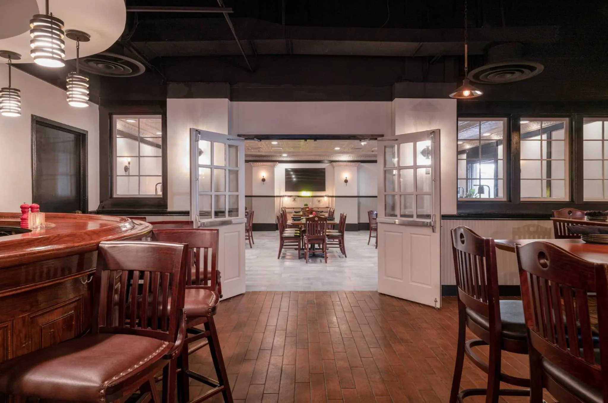 Restaurant/places to eat in Crowne Plaza Crystal City-Washington, D.C. by IHG