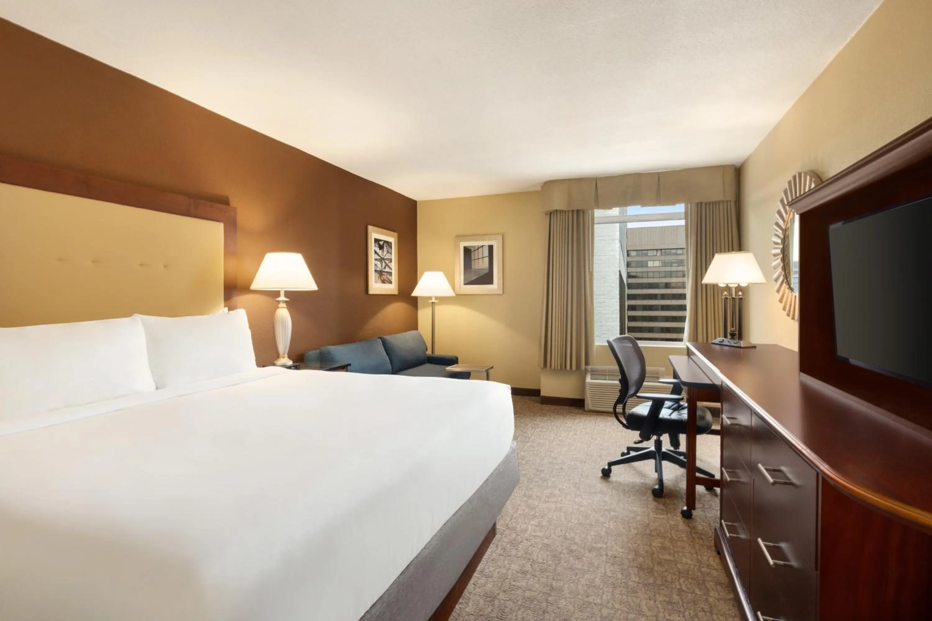Photo of the whole room, Bed in Crowne Plaza Crystal City-Washington, D.C. by IHG